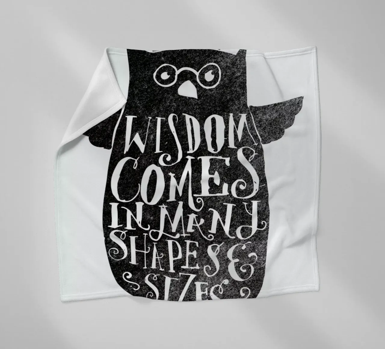 wisdom comes in many shapes and sizes coperta in pile da Matthew Taylor Wilson