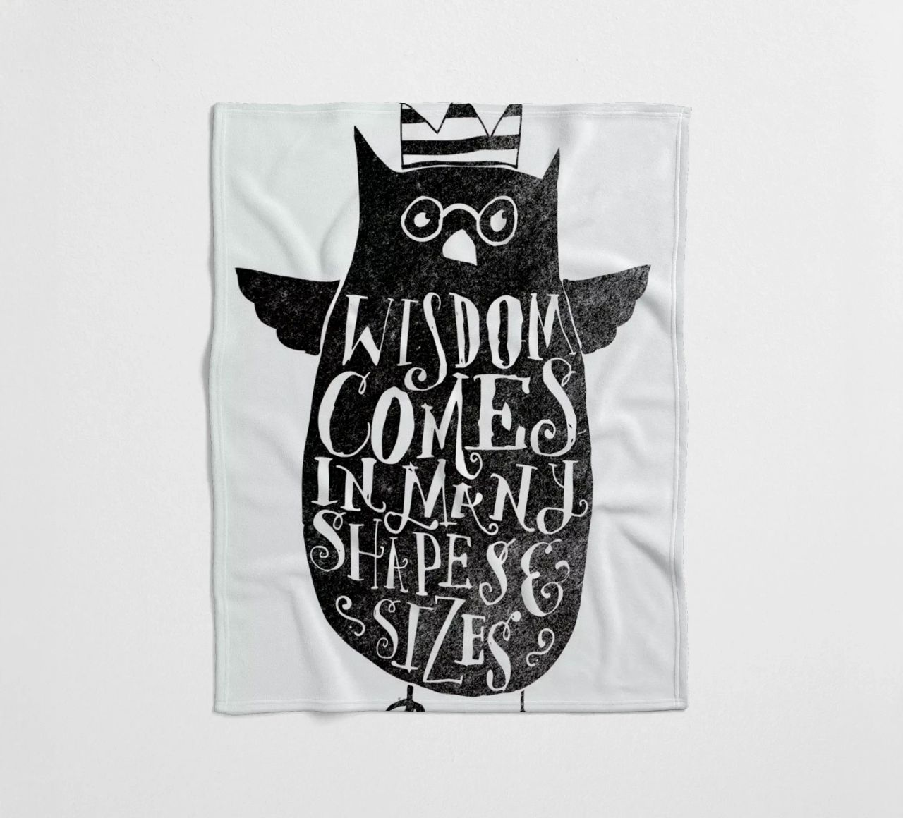 wisdom comes in many shapes and sizes coperta in pile da Matthew Taylor Wilson