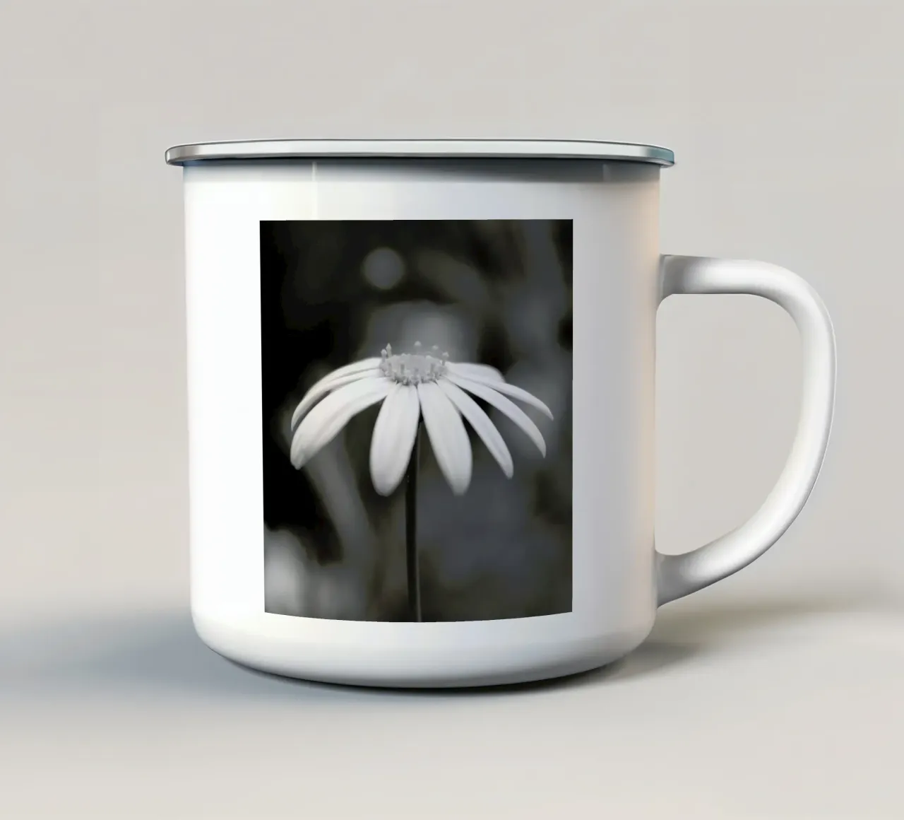 Daisy tazza in smalto da Victoria Frost