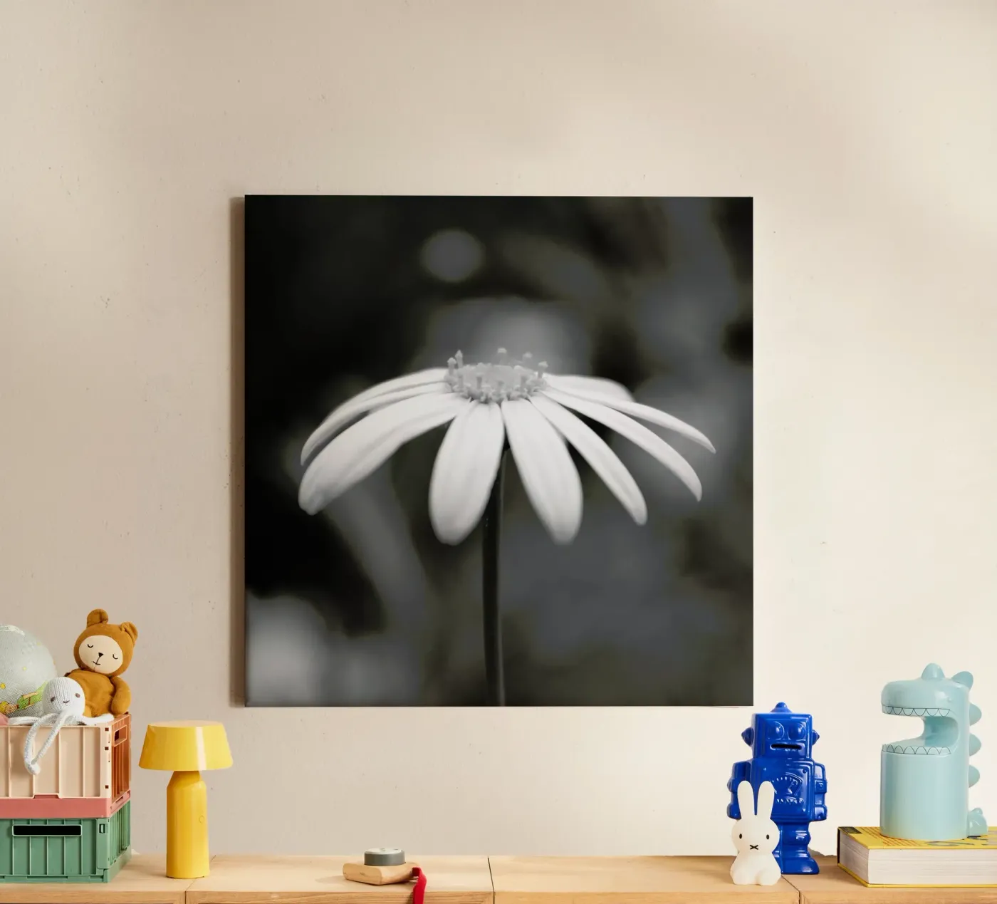 Daisy canvas by Victoria Frost