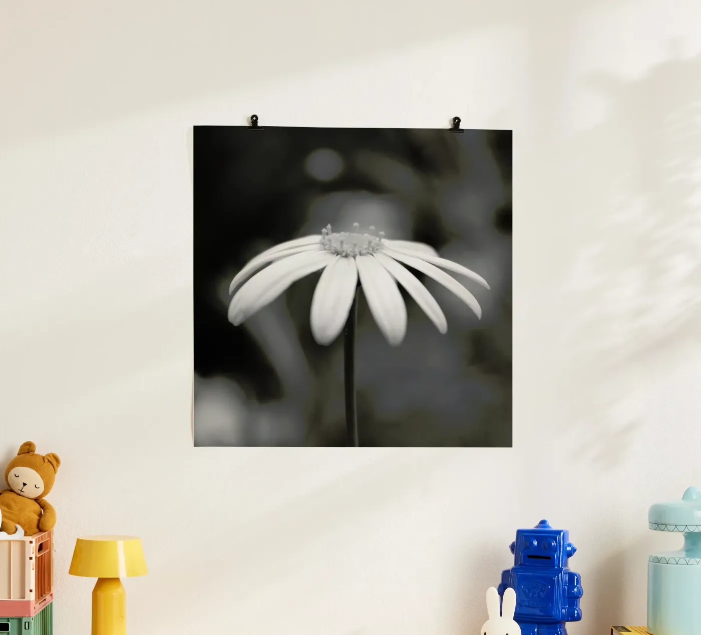 Daisy poster van Victoria Frost