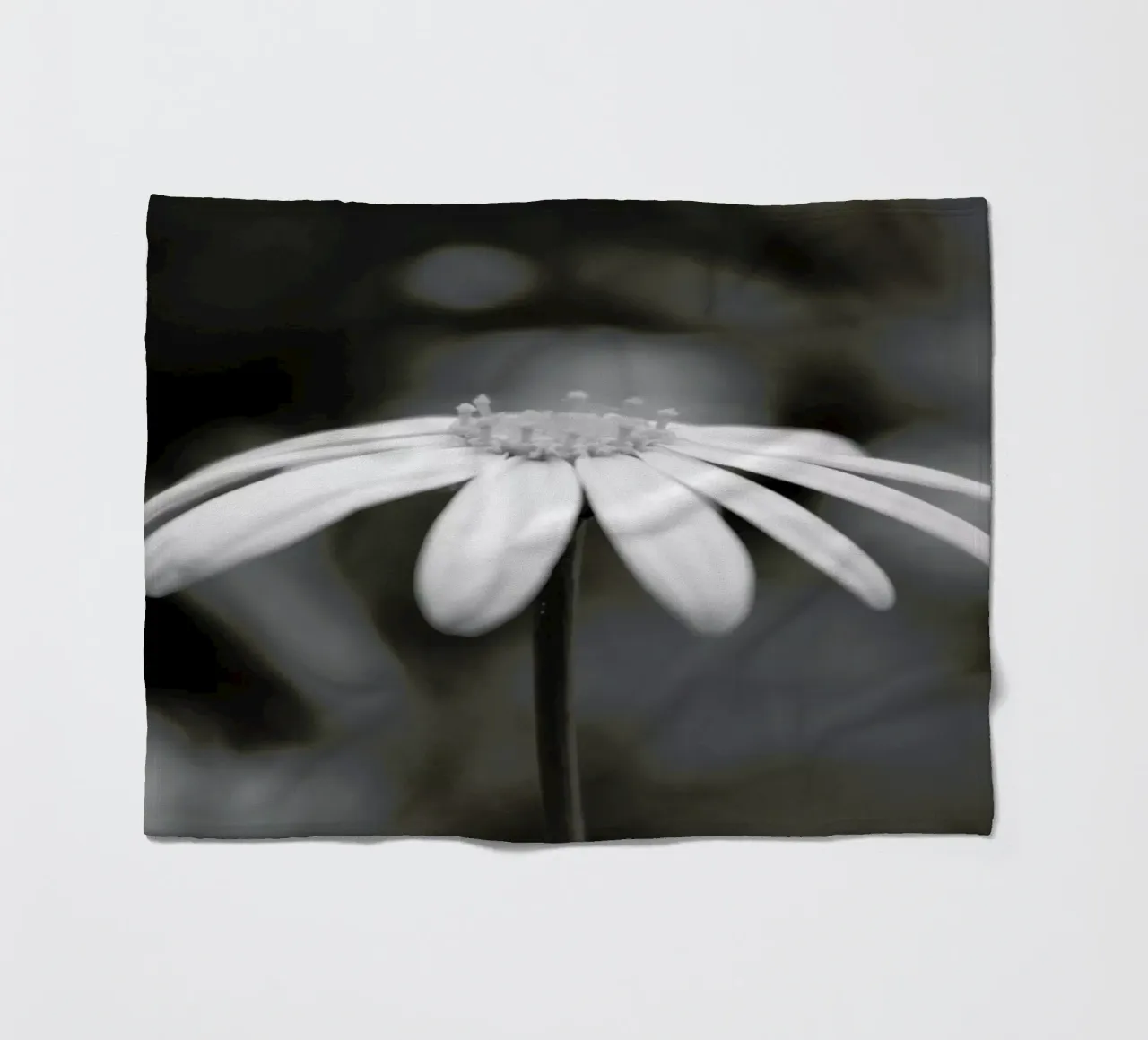 Daisy Fleecedecke von Victoria Frost