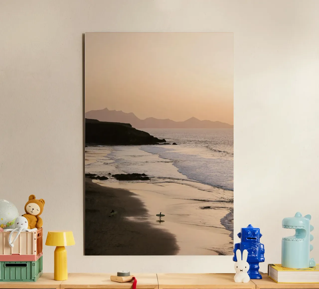 Surfista in spiaggia al tramonto alluminio dibond da wenolaweddings