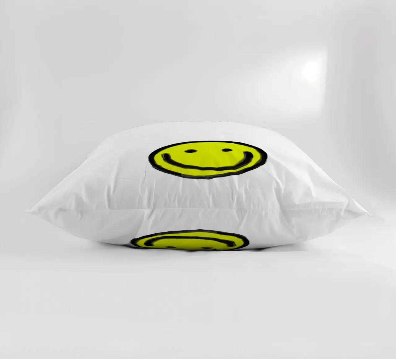 Smiley white cuscino da Hej Ibiza by Ute Arnold