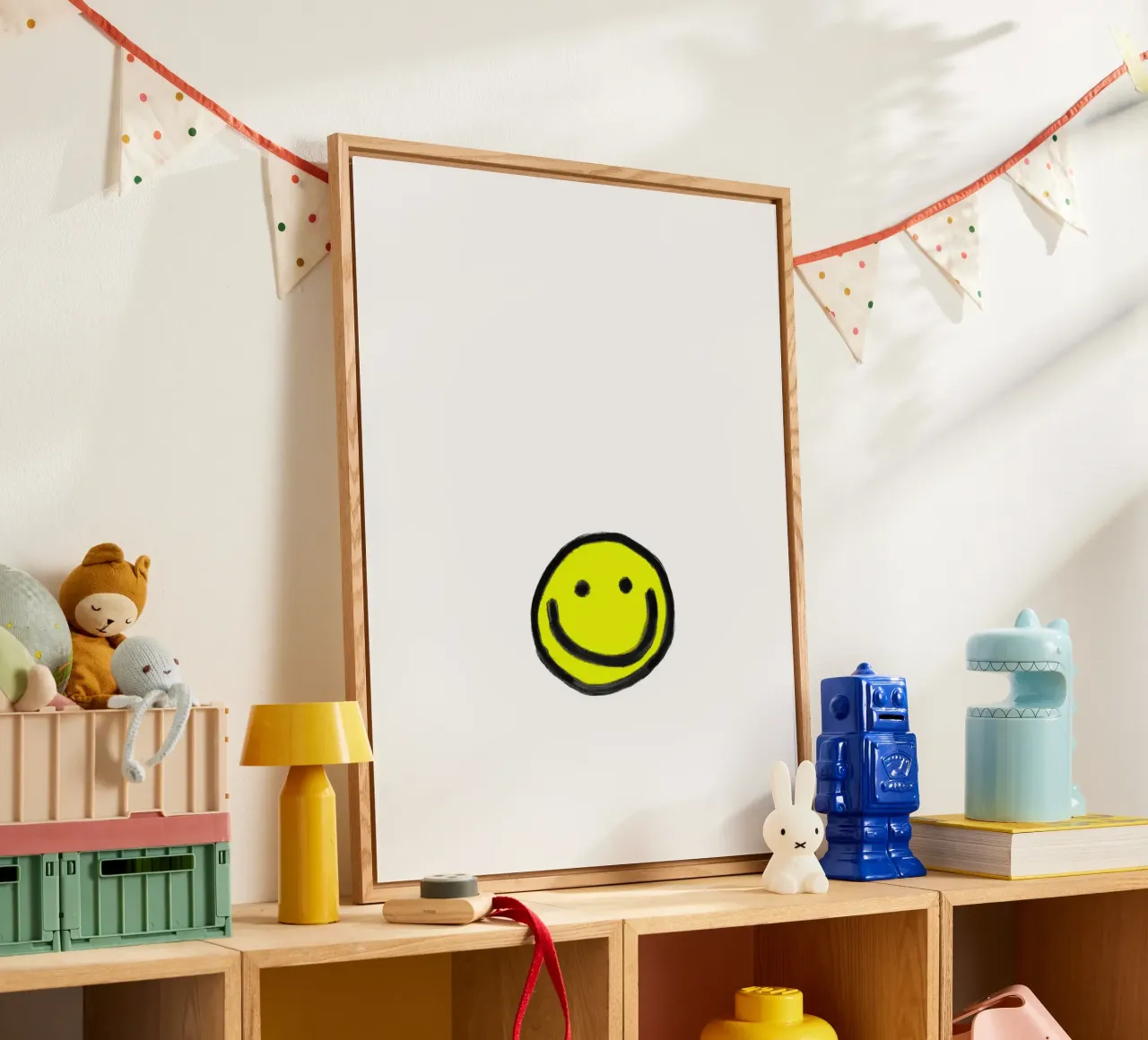 Smiley white plexiglass da Hej Ibiza by Ute Arnold
