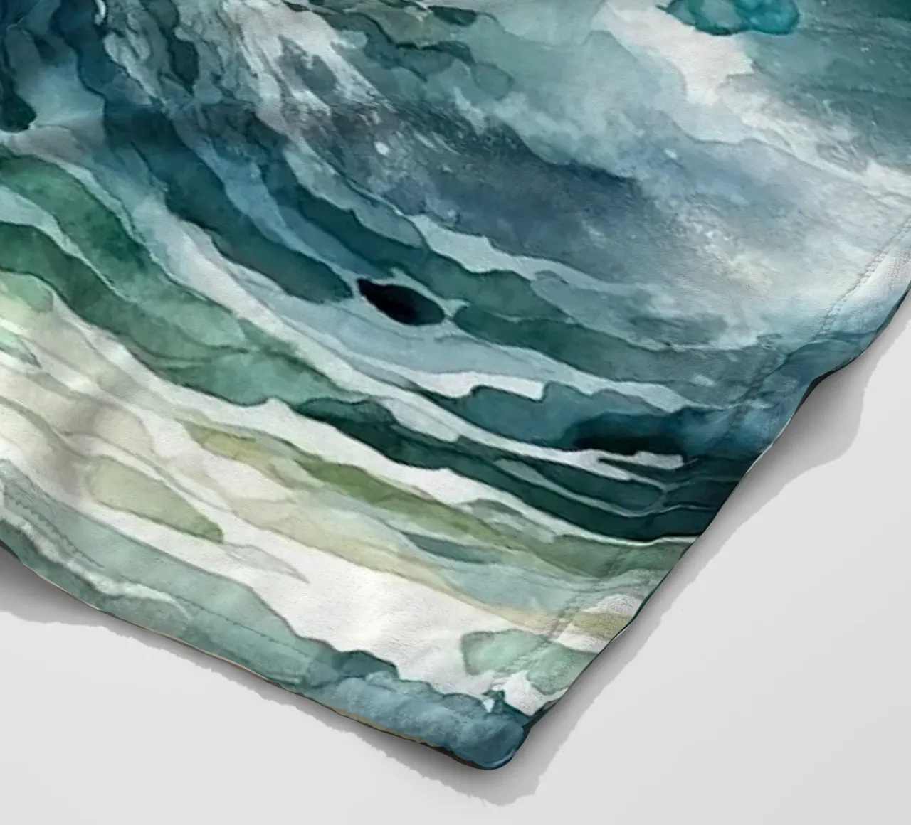 L'abbraccio dell'oceano che si dispiega coperta in pile da Chromatic Fusion Studio