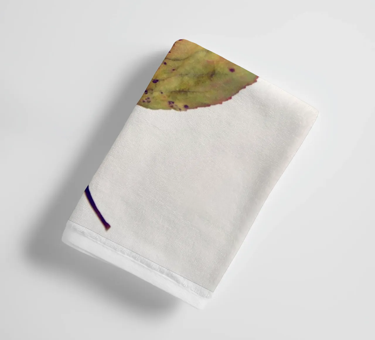 Kersenblad badhanddoek van Teresa André