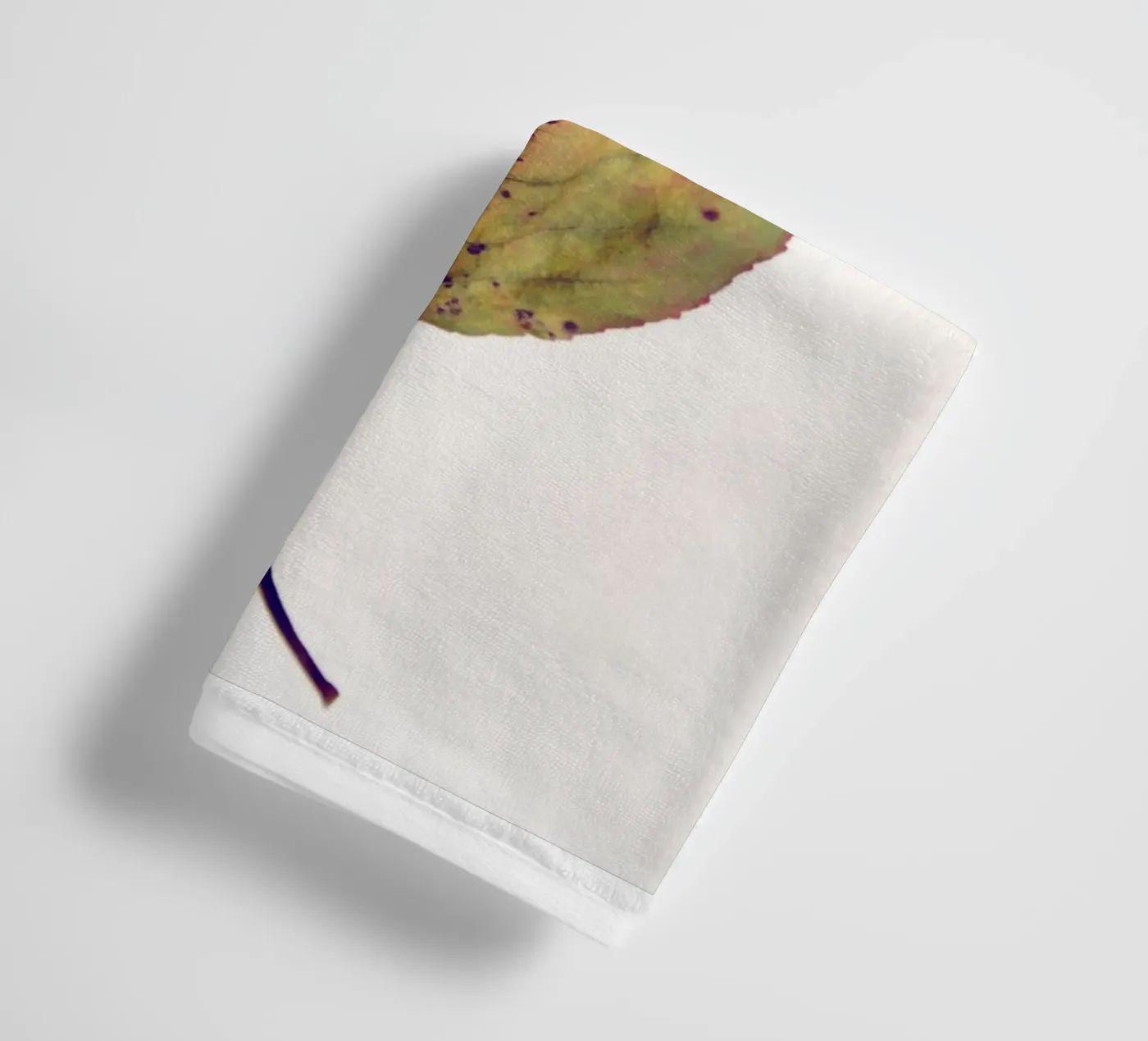 Kersenblad badhanddoek van Teresa André