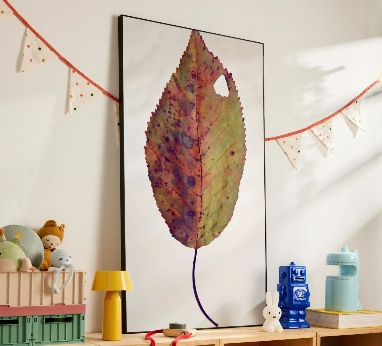 Cherry leaf forex plate by Teresa André