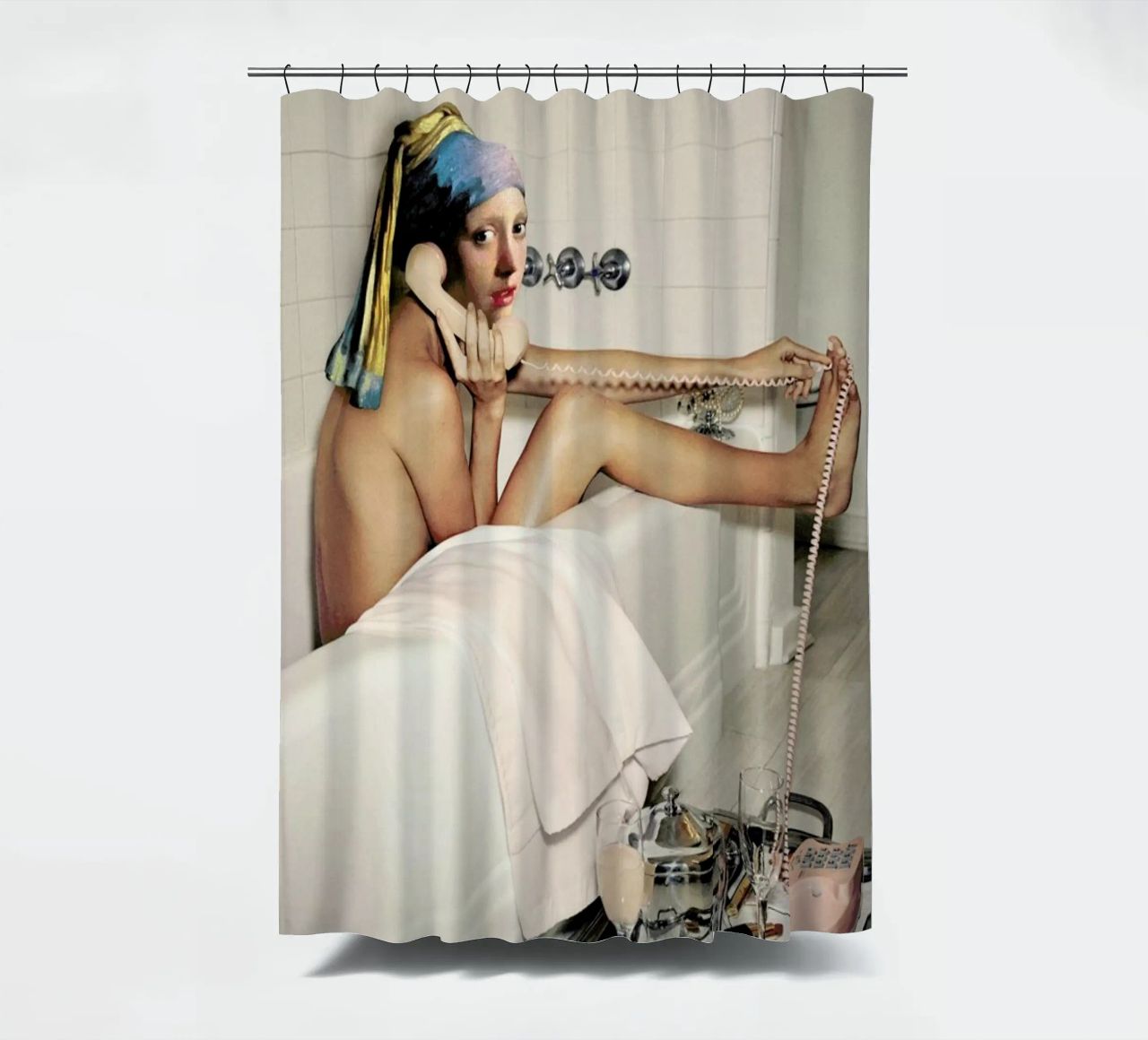 Girl with Pearl Earring Bath time Duschvorhang von Paste in Place