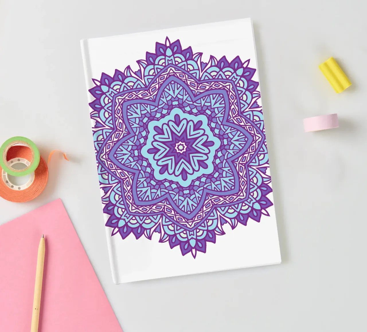 Mandala coloré et complexe carnet de notes de Spiritual Touch