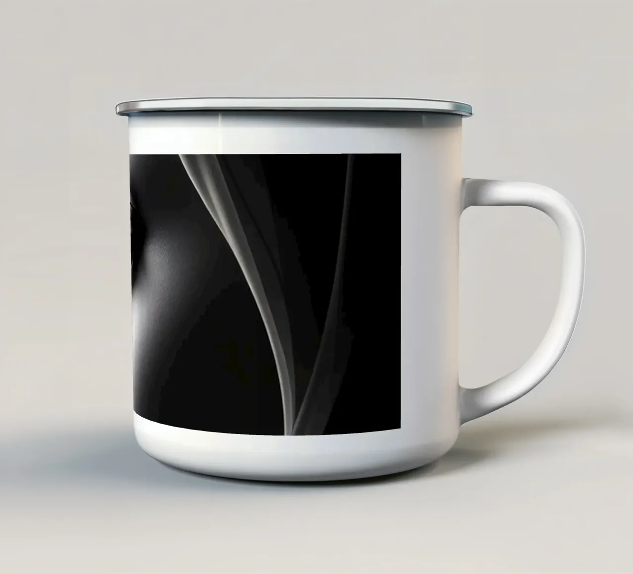 Elegante ritratto in bianco e nero con morbido drappeggio in tessuto tazza in smalto da DesignDoodle