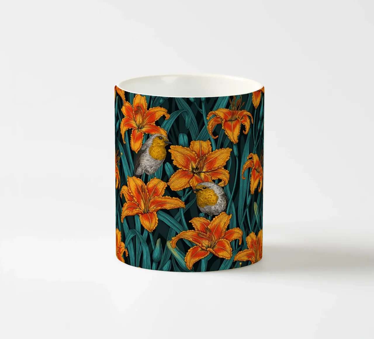 Pettirosso e fiori di giglio tazza in ceramica da Painted Nature