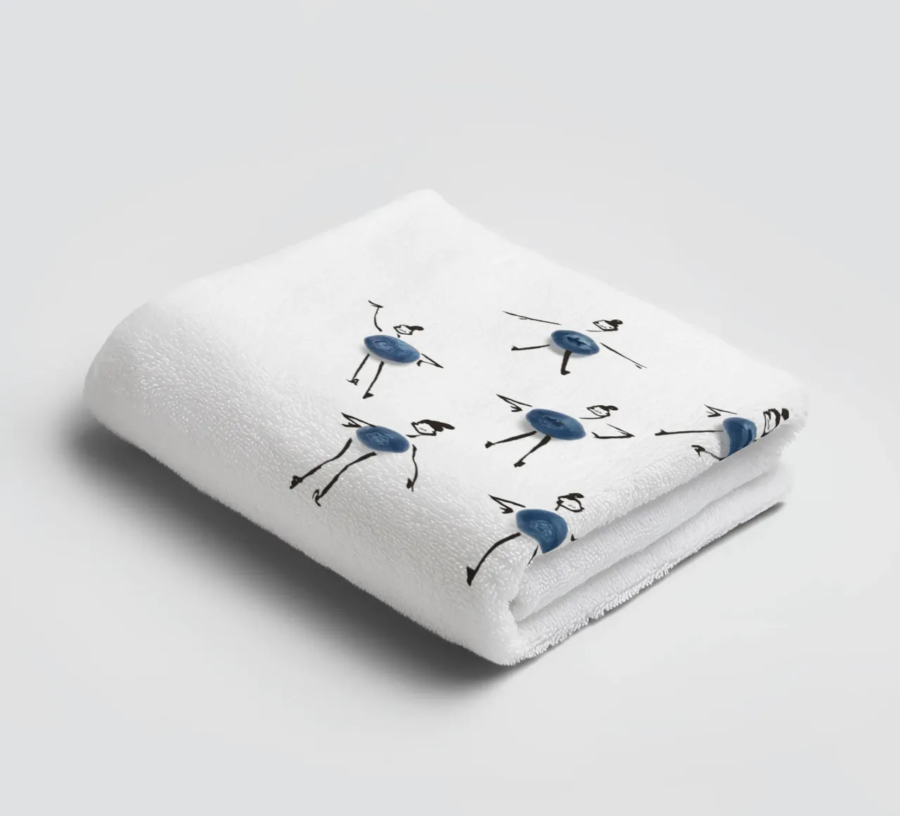 Blueberries on Parade asciugamano da bagno da Gretchen Roehrs