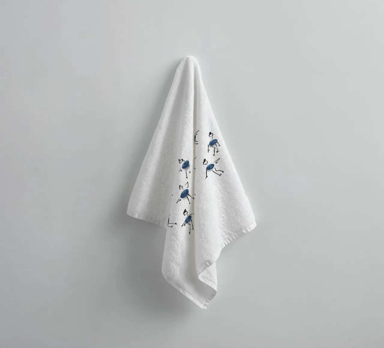 Blueberries on Parade asciugamano da bagno da Gretchen Roehrs