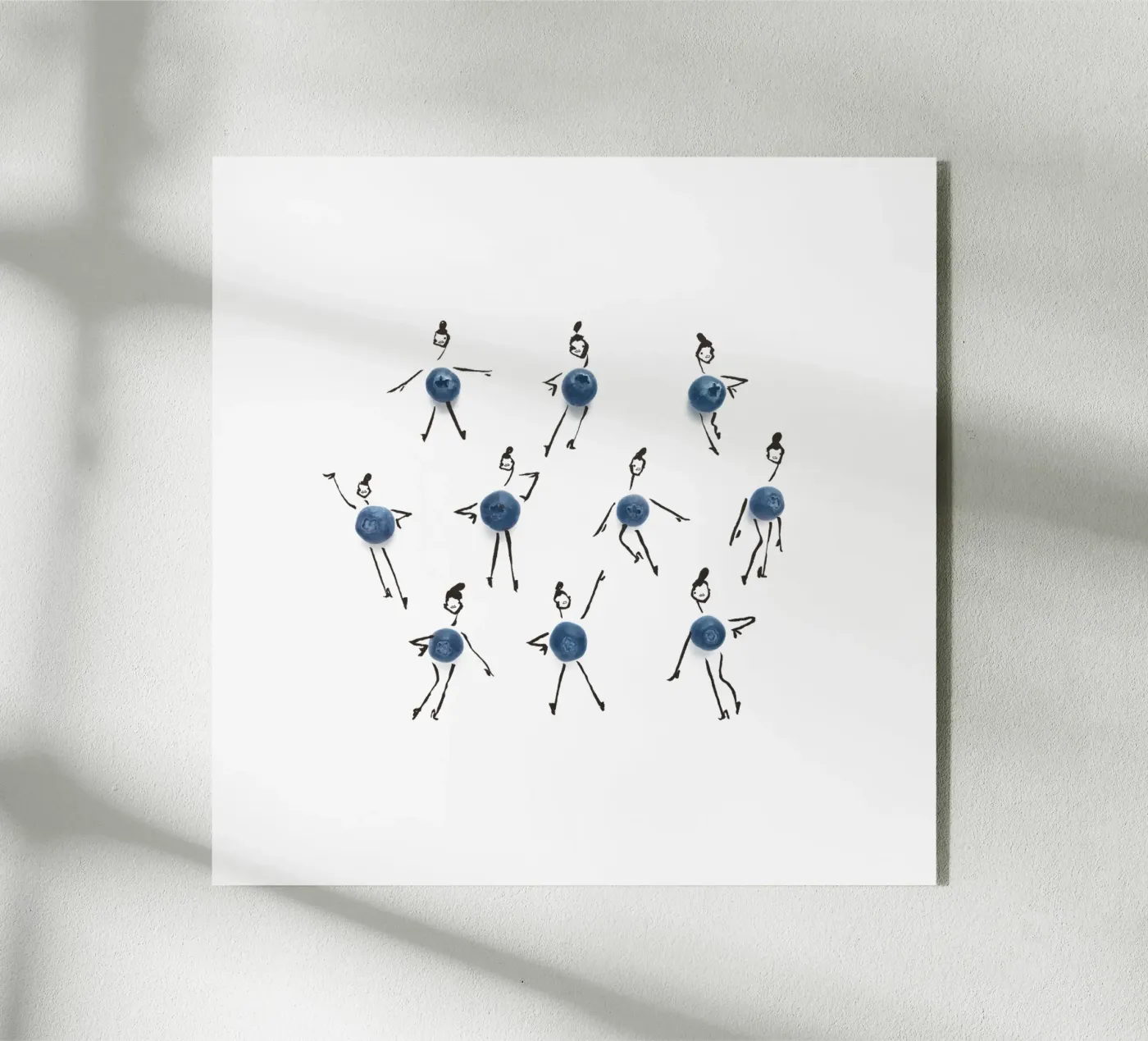 Blueberries on Parade plexiglass da Gretchen Roehrs