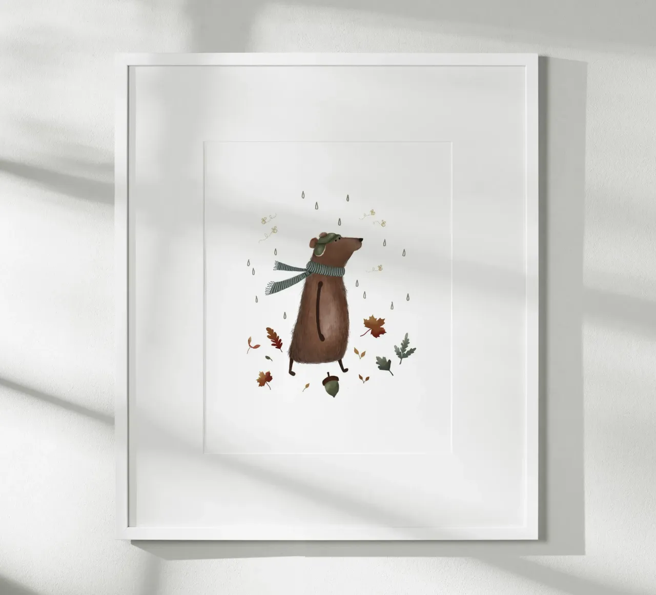 Accogliente orso autunnale - Stampa d'arte di un animale del bosco stravagante poster con telaio in alluminio da Urchin Bay Art