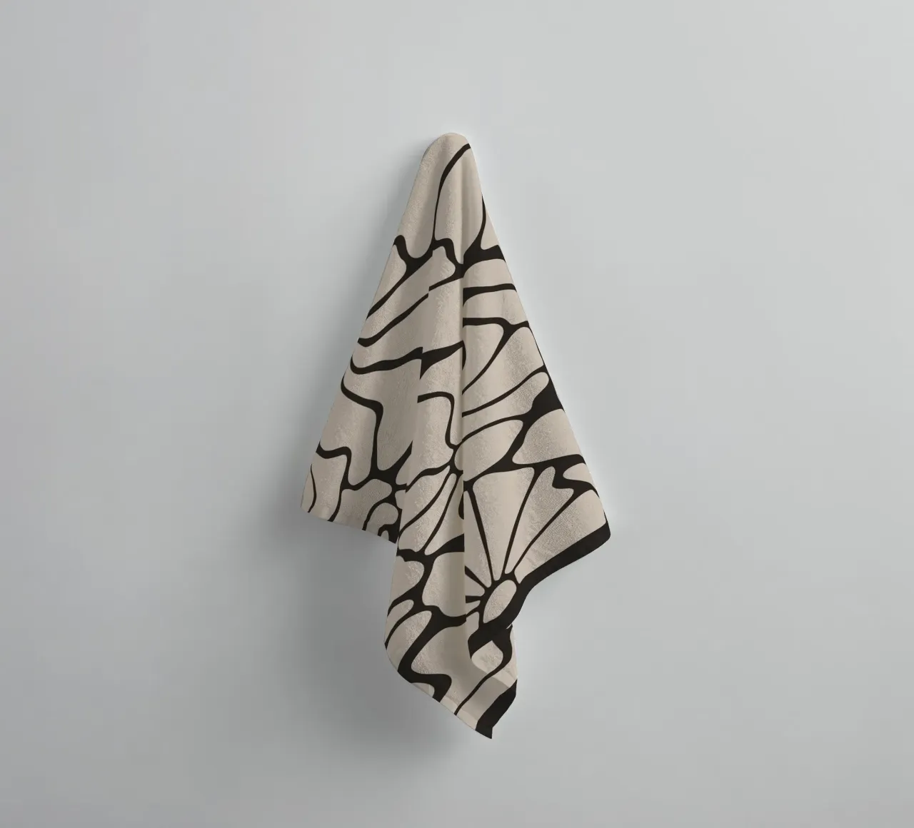 Astratto Midcentury Modern 80s Fiori Nero Beige asciugamano da bagno da Modern Muse