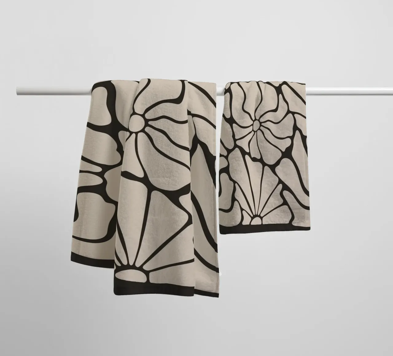 Astratto Midcentury Modern 80s Fiori Nero Beige asciugamano da bagno da Modern Muse