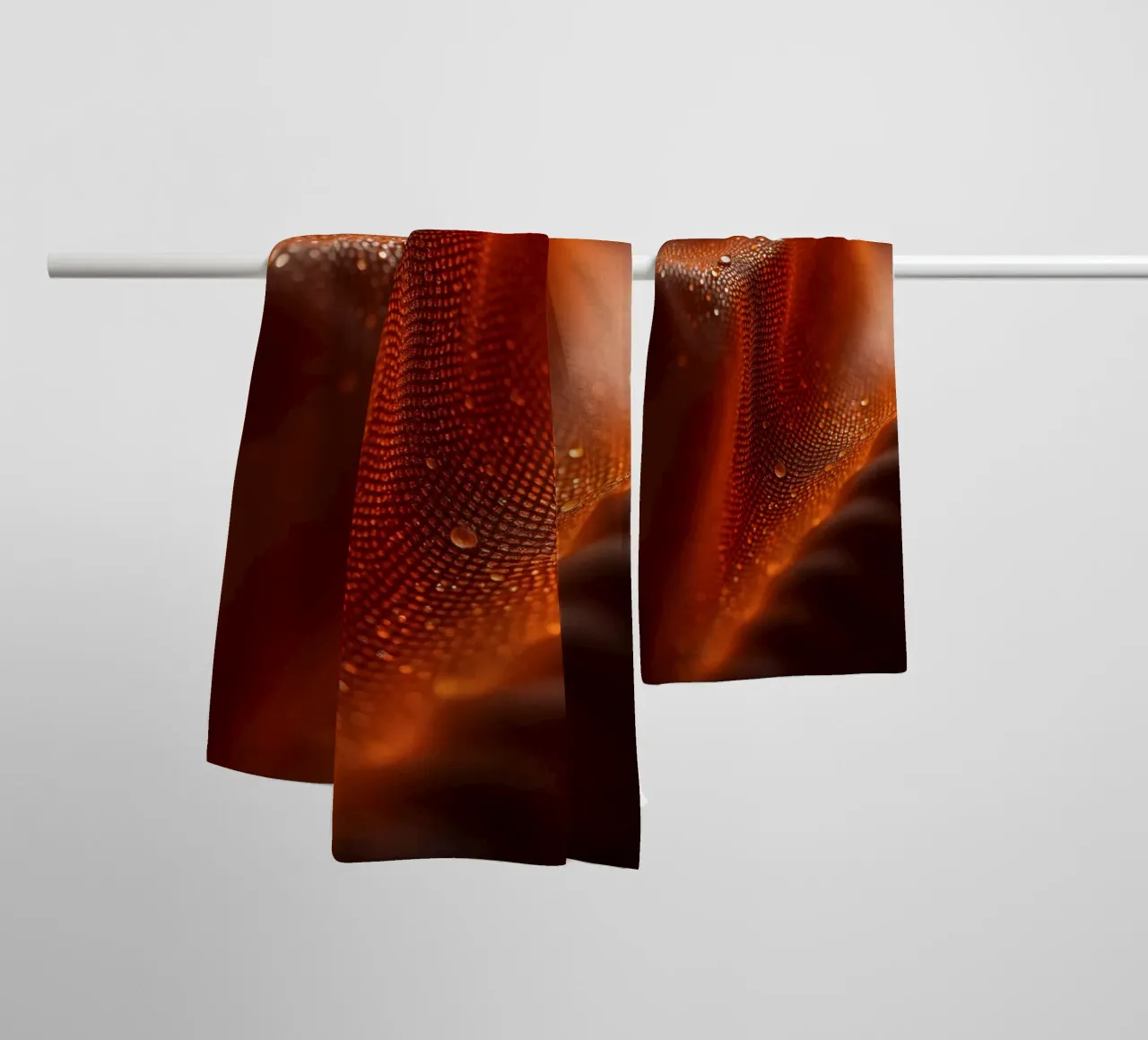 astratto con tessuto testurizzato e sottili gocce d'acqua asciugamano da bagno da DesignDoodle