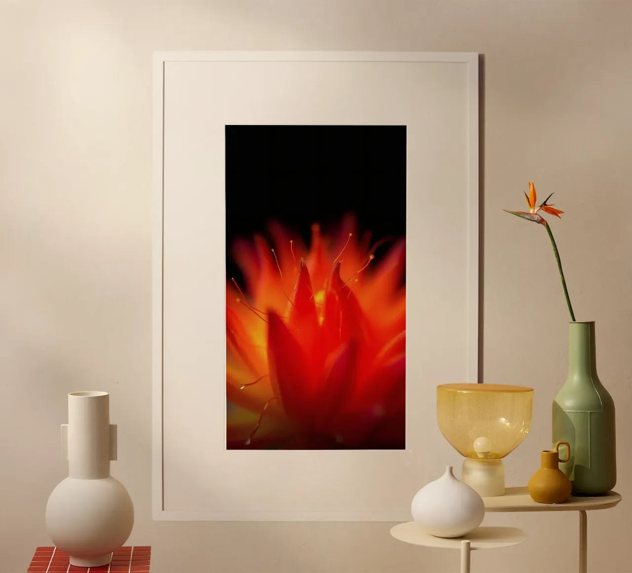 Carta da parati a fiori astratti, luminosa e vibrante, con colori intensi poster da DesignDoodle