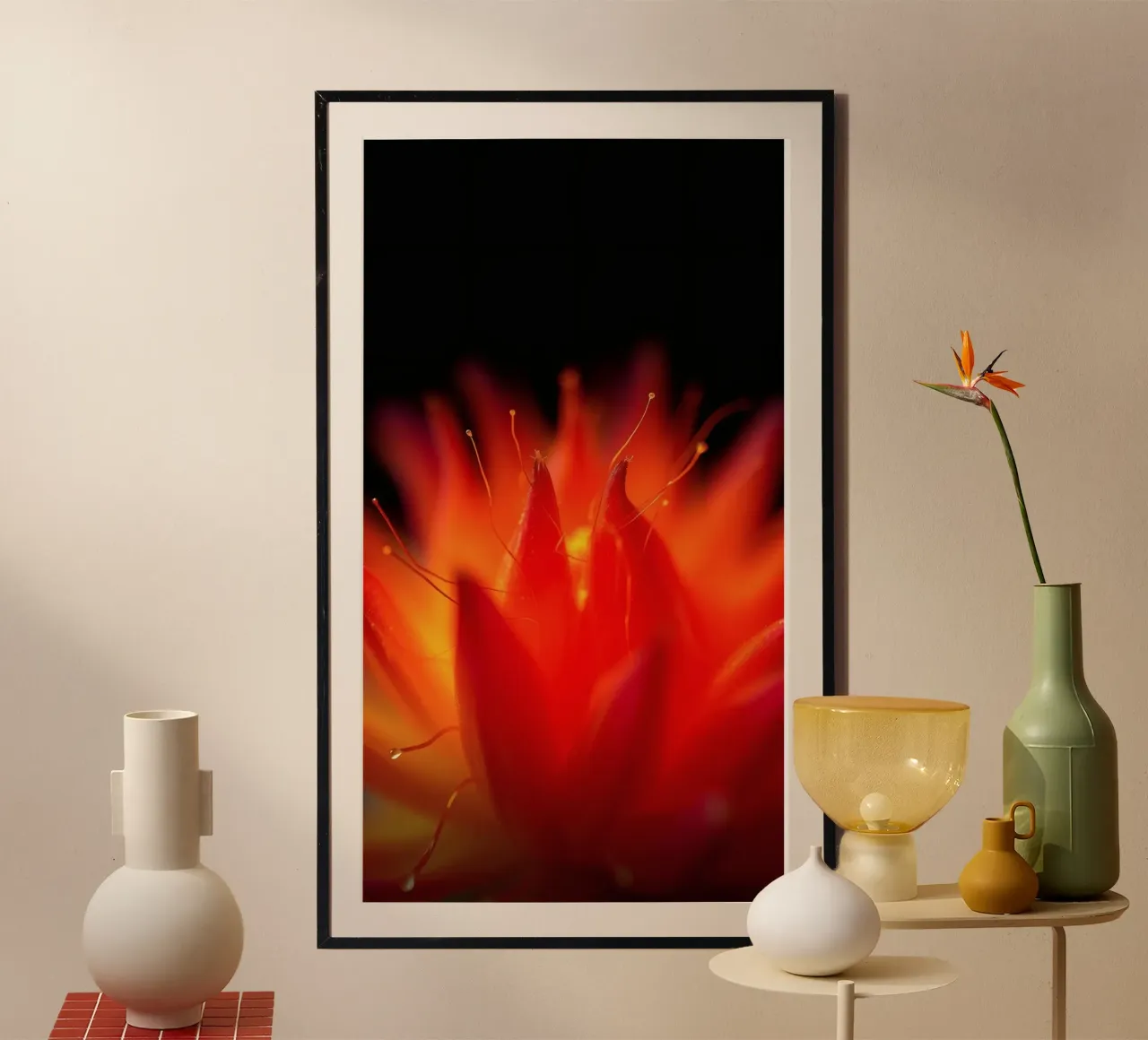Carta da parati a fiori astratti, luminosa e vibrante, con colori intensi poster da DesignDoodle