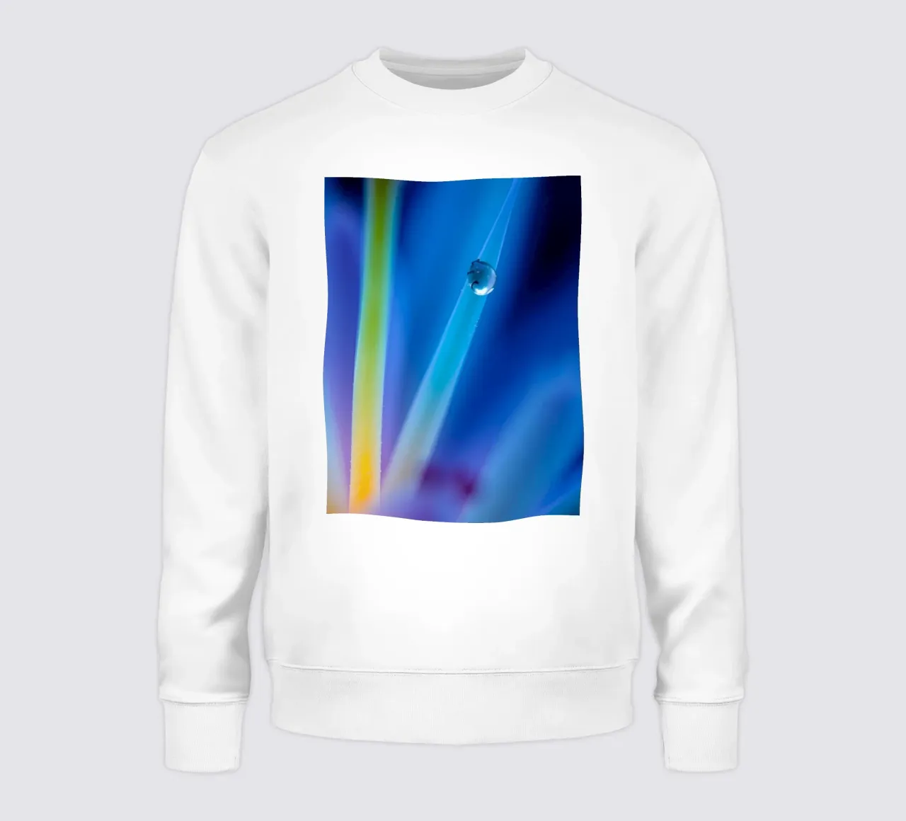 Accattivante primo piano di un fiore astratto con colori vivaci felpa da DesignDoodle