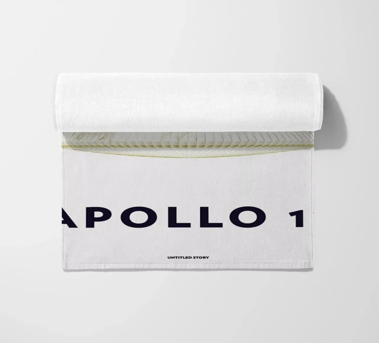Apollo 11  Landing Module 6 toalla de playa de Marc Schulthess