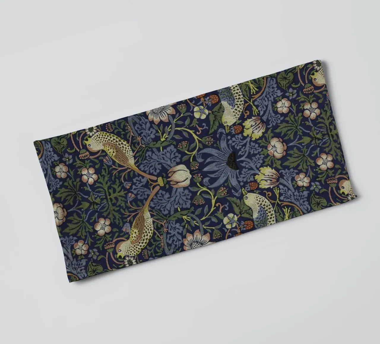 William Morris - Ladro di fragole asciugamano da bagno da William Store