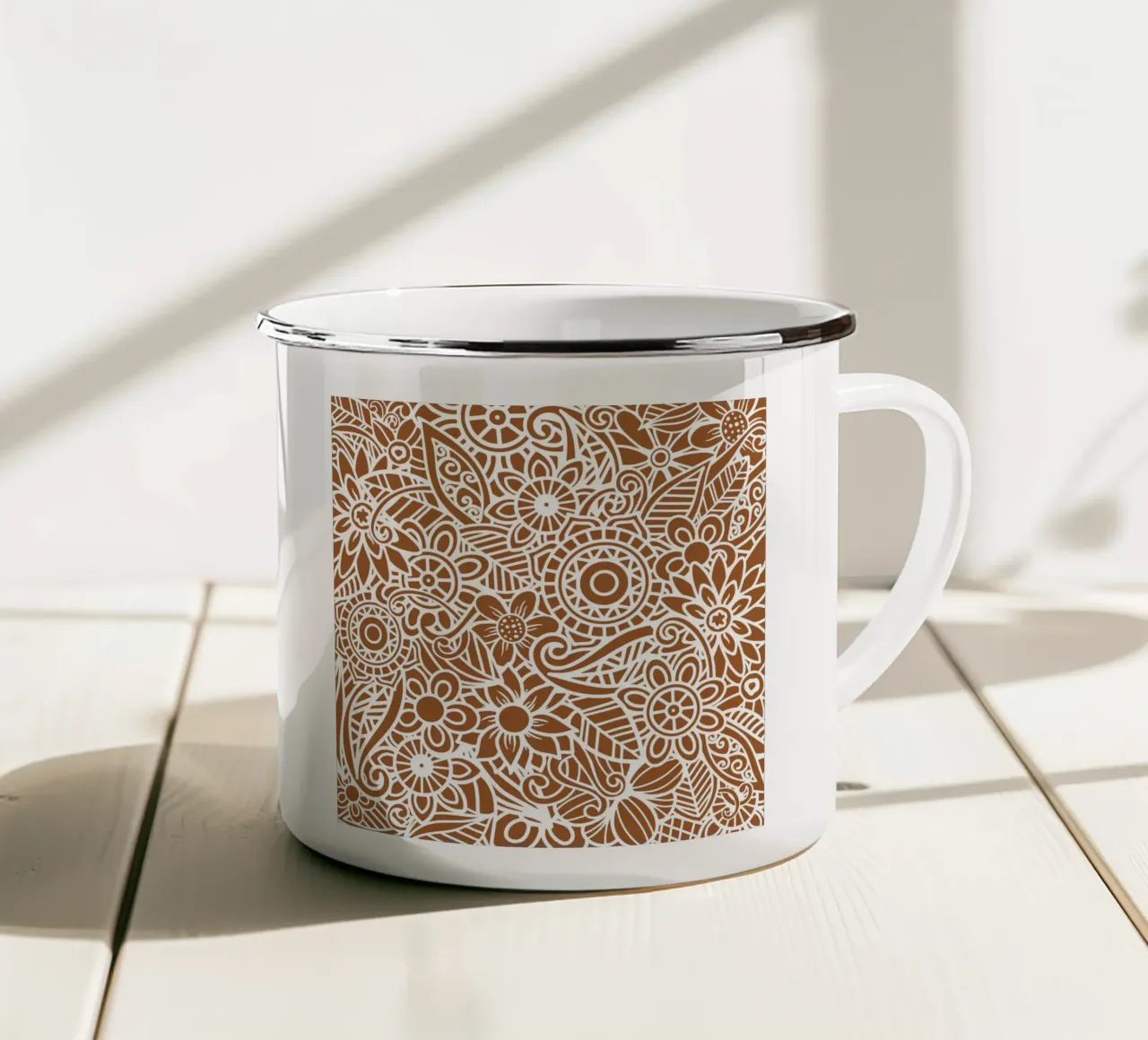 Mandala floreale marrone tazza in smalto da Spiritual Touch
