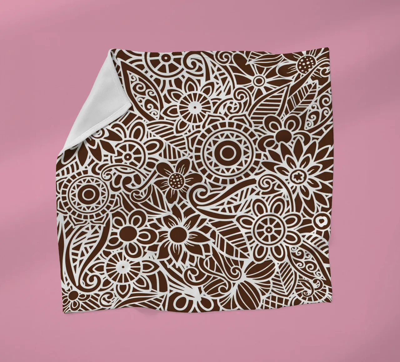 Mandala floreale marrone scuro coperta in pile da Spiritual Touch