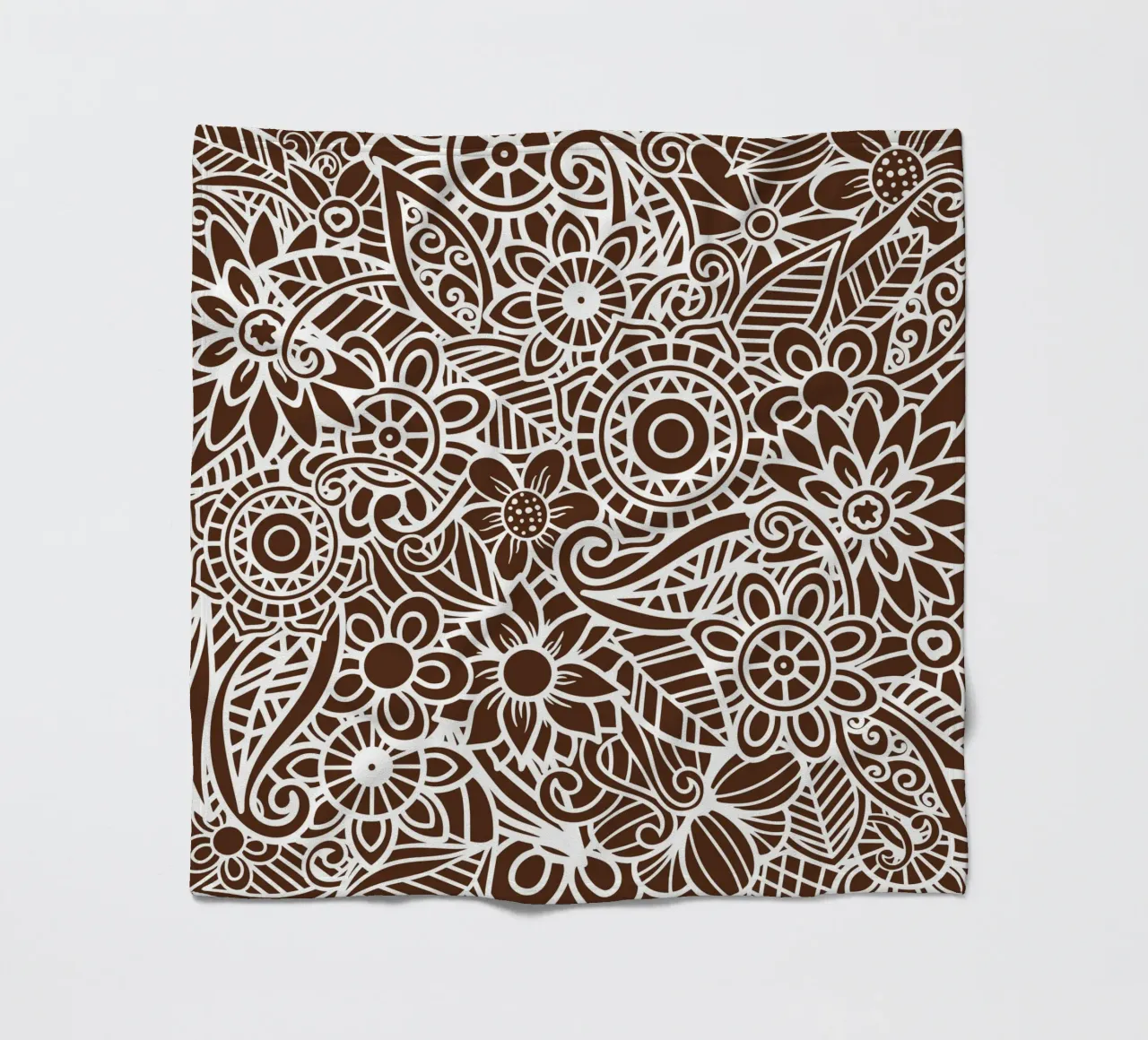 Mandala floreale marrone scuro coperta in pile da Spiritual Touch