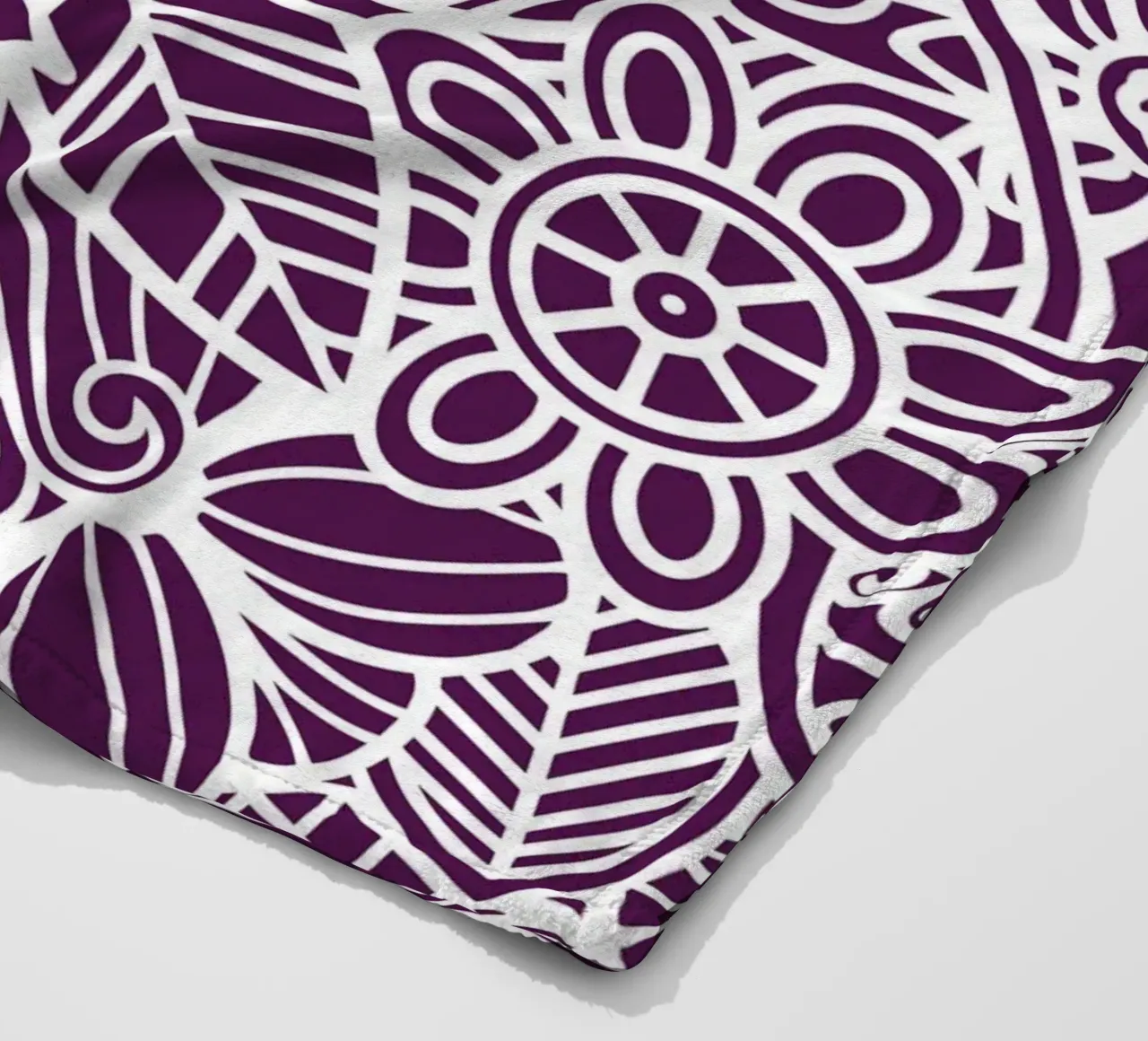 Viola scuro coperta in pile da Spiritual Touch