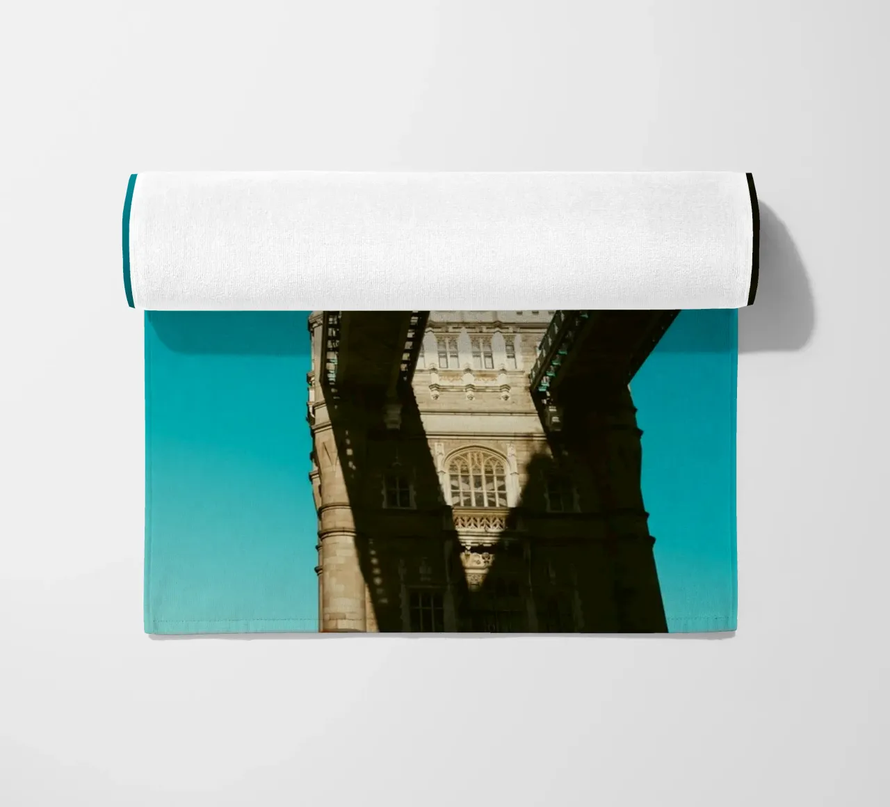 TOWERBRIDGE telo mare da Flo Klein