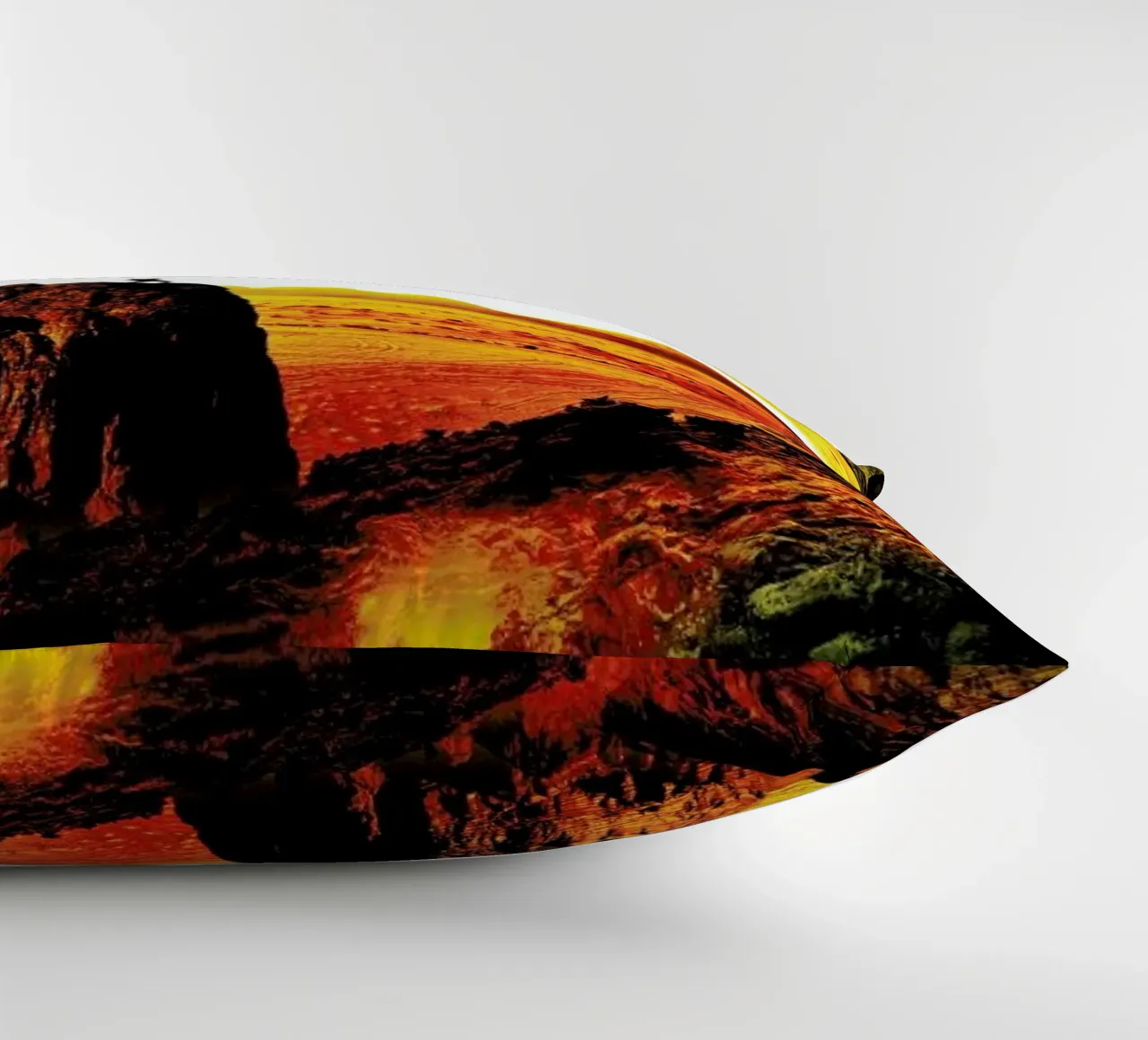 Lava Isolation cuscino da Stoian Hitrov