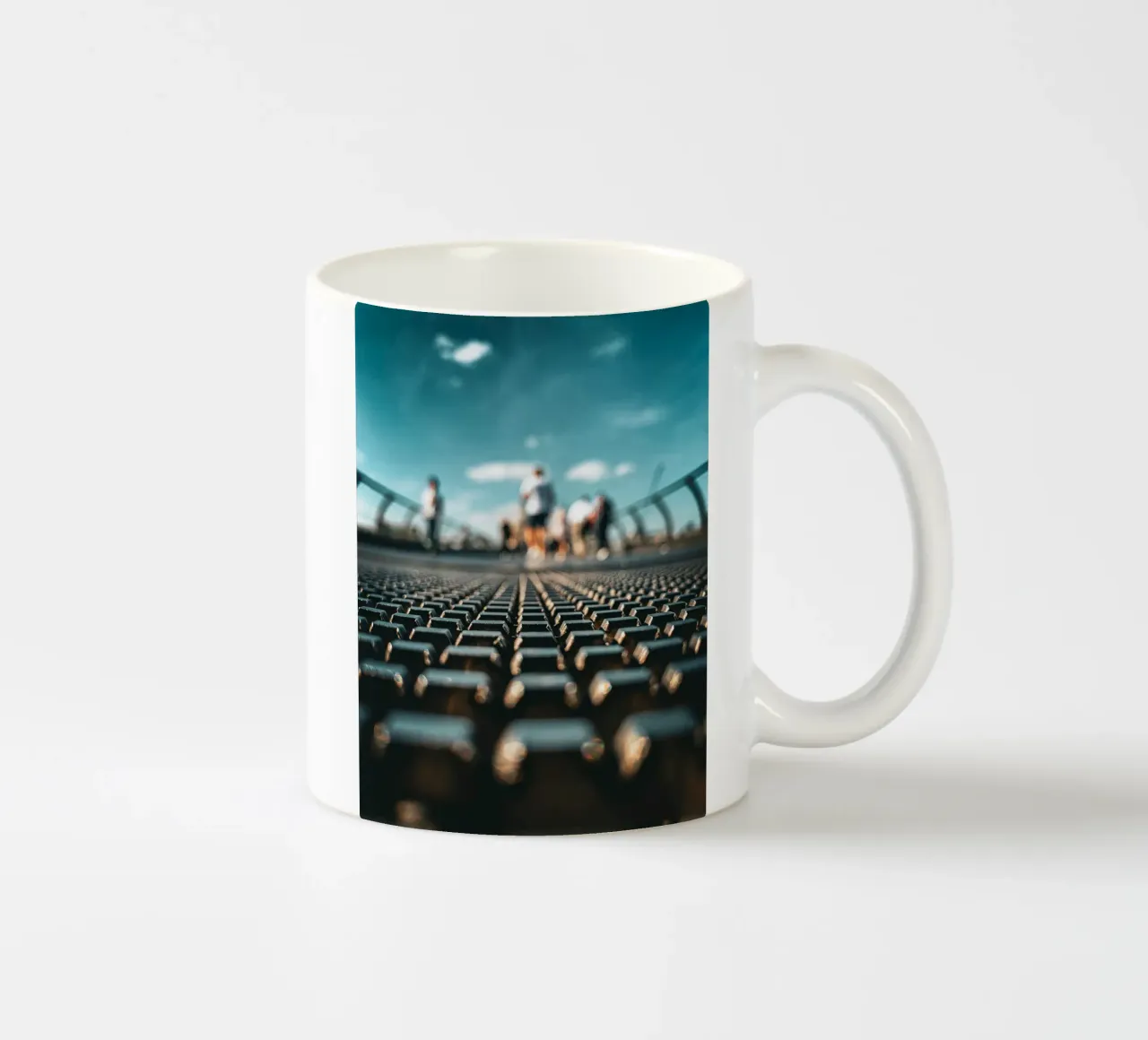 MILLENIUM BRIDGE tazza in ceramica da Flo Klein