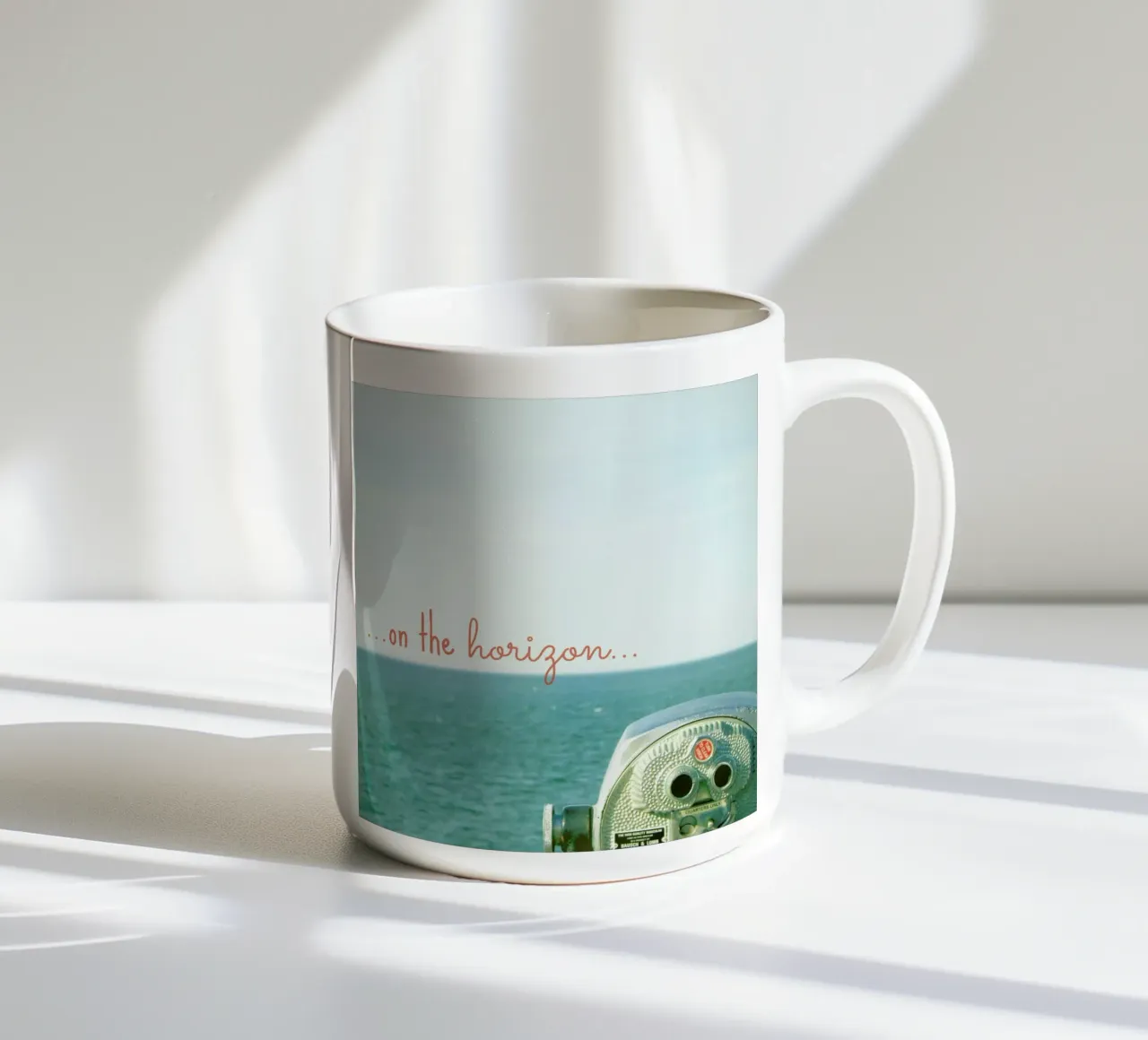 On the Horizon tazza in ceramica da Robin Delean