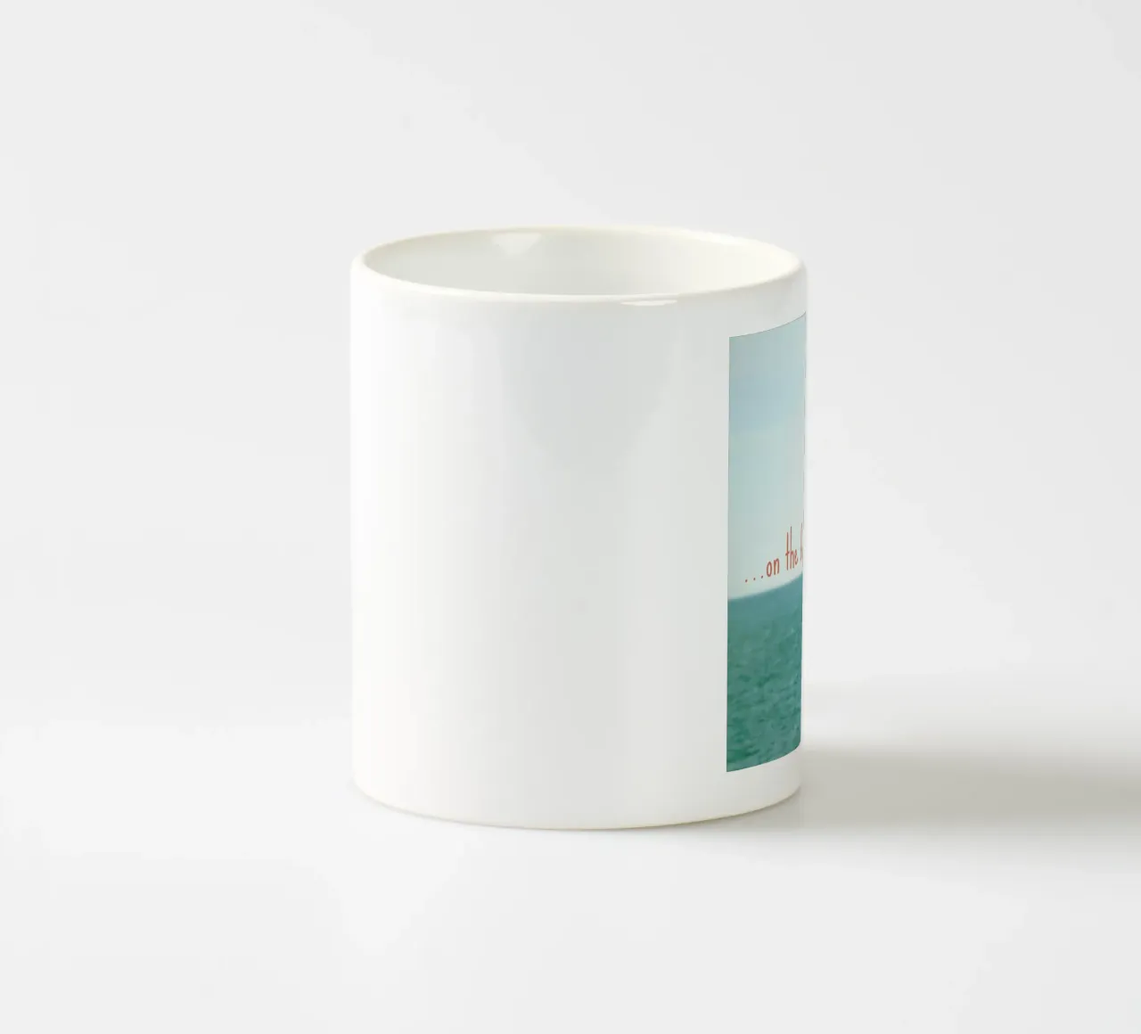 On the Horizon tazza in ceramica da Robin Delean