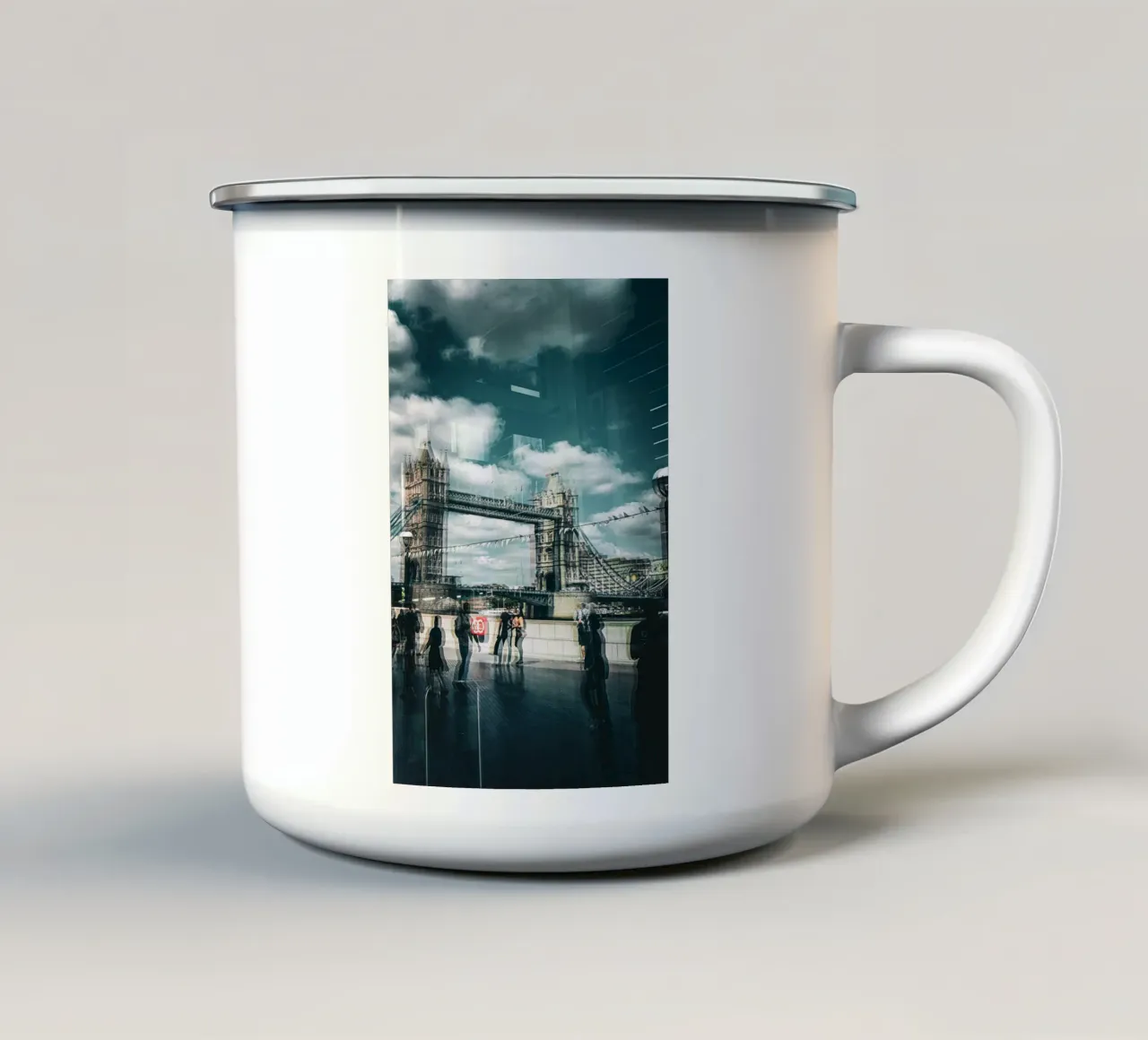 TOWERBRIDGE REFLEXION tazza in smalto da Flo Klein