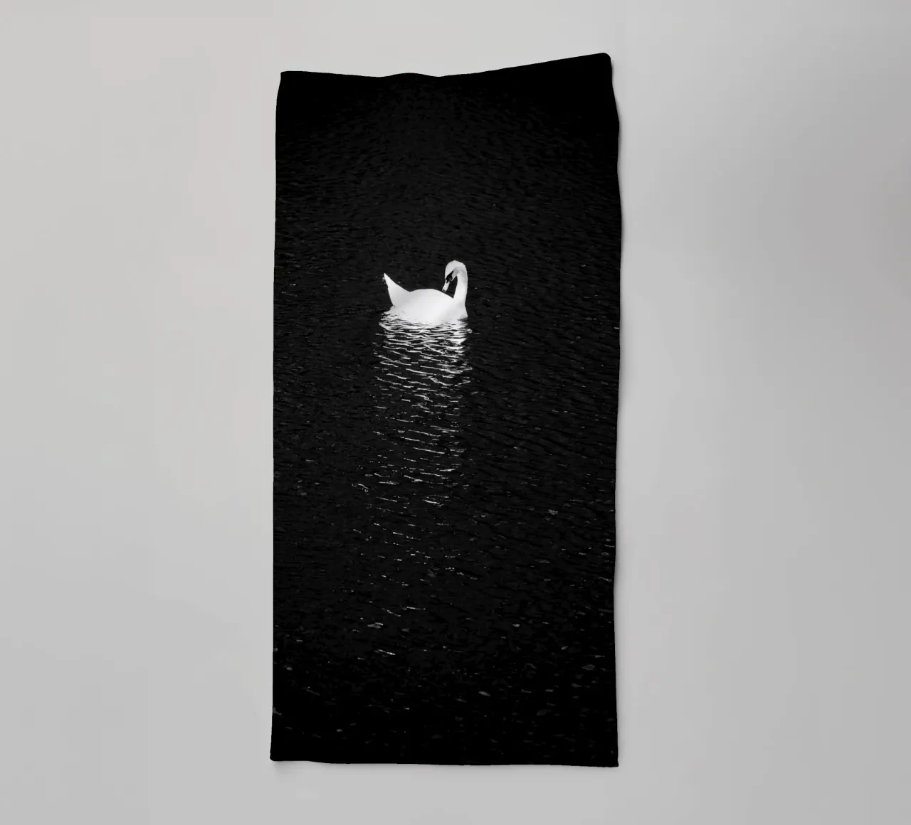 Swan asciugamano da bagno da Flo Klein