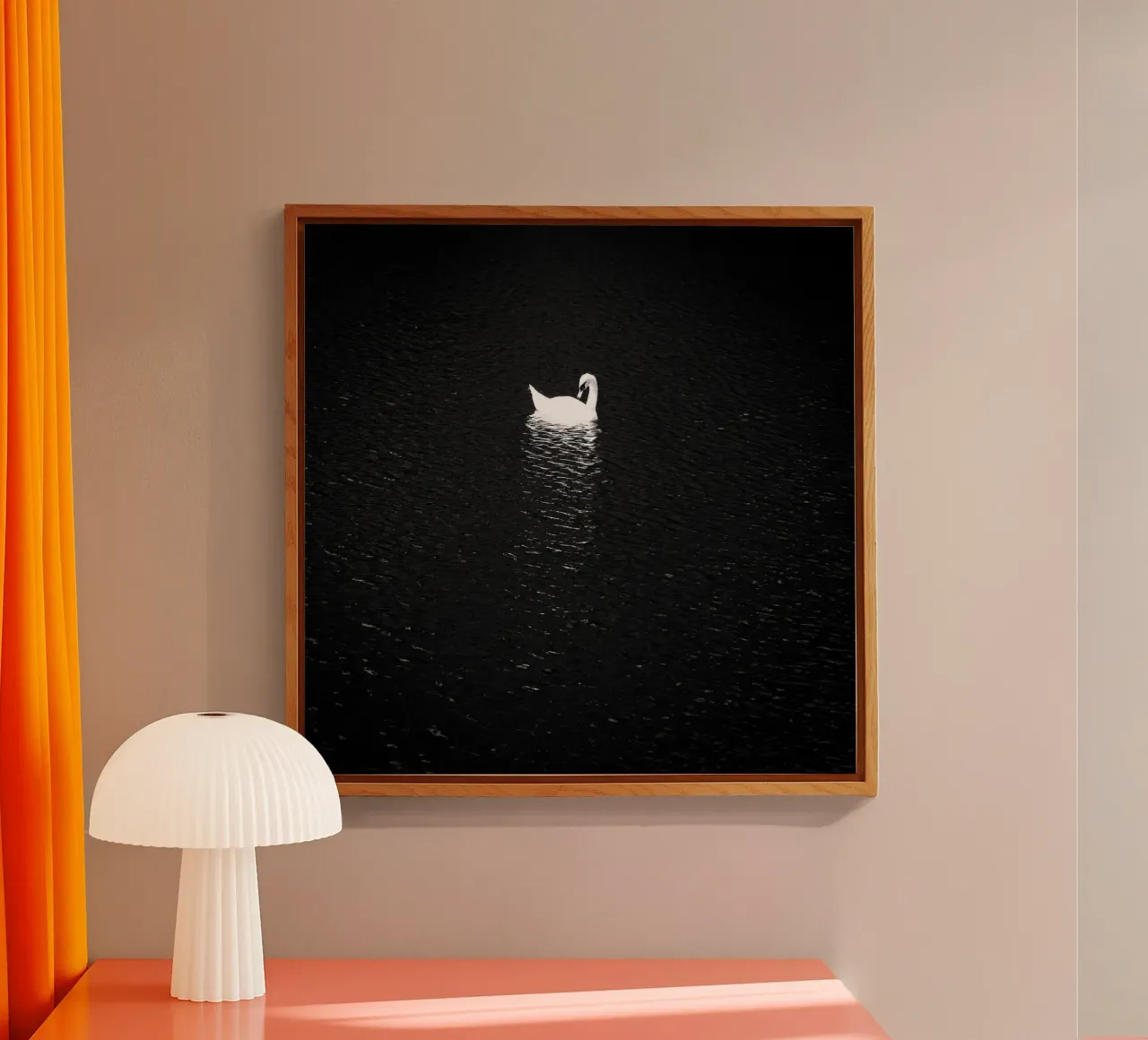 Swan plexiglass da Flo Klein