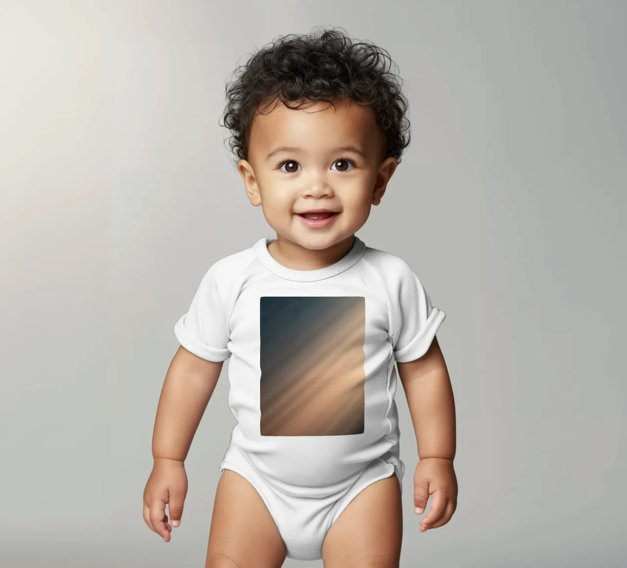 Morbido sfondo sfumato con motivi di luce astratti body neonato maniche corte da DesignDoodle