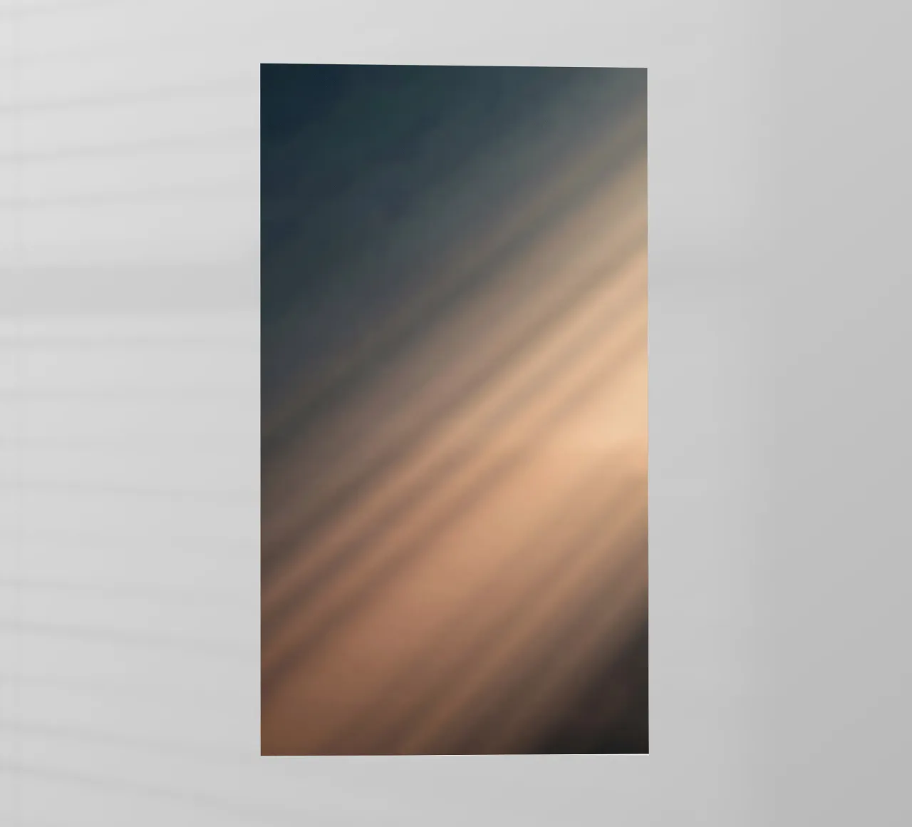 Weicher Farbverlauf im Hintergrund mit abstrakten Lichtmustern Backlit Folie von DesignDoodle