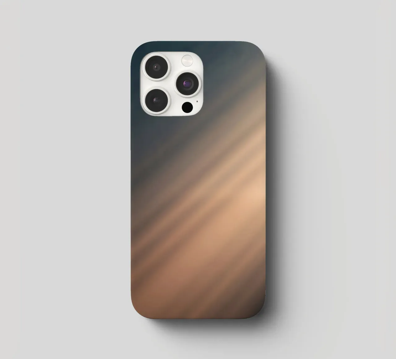Weicher Farbverlauf im Hintergrund mit abstrakten Lichtmustern iPhone Hülle von DesignDoodle