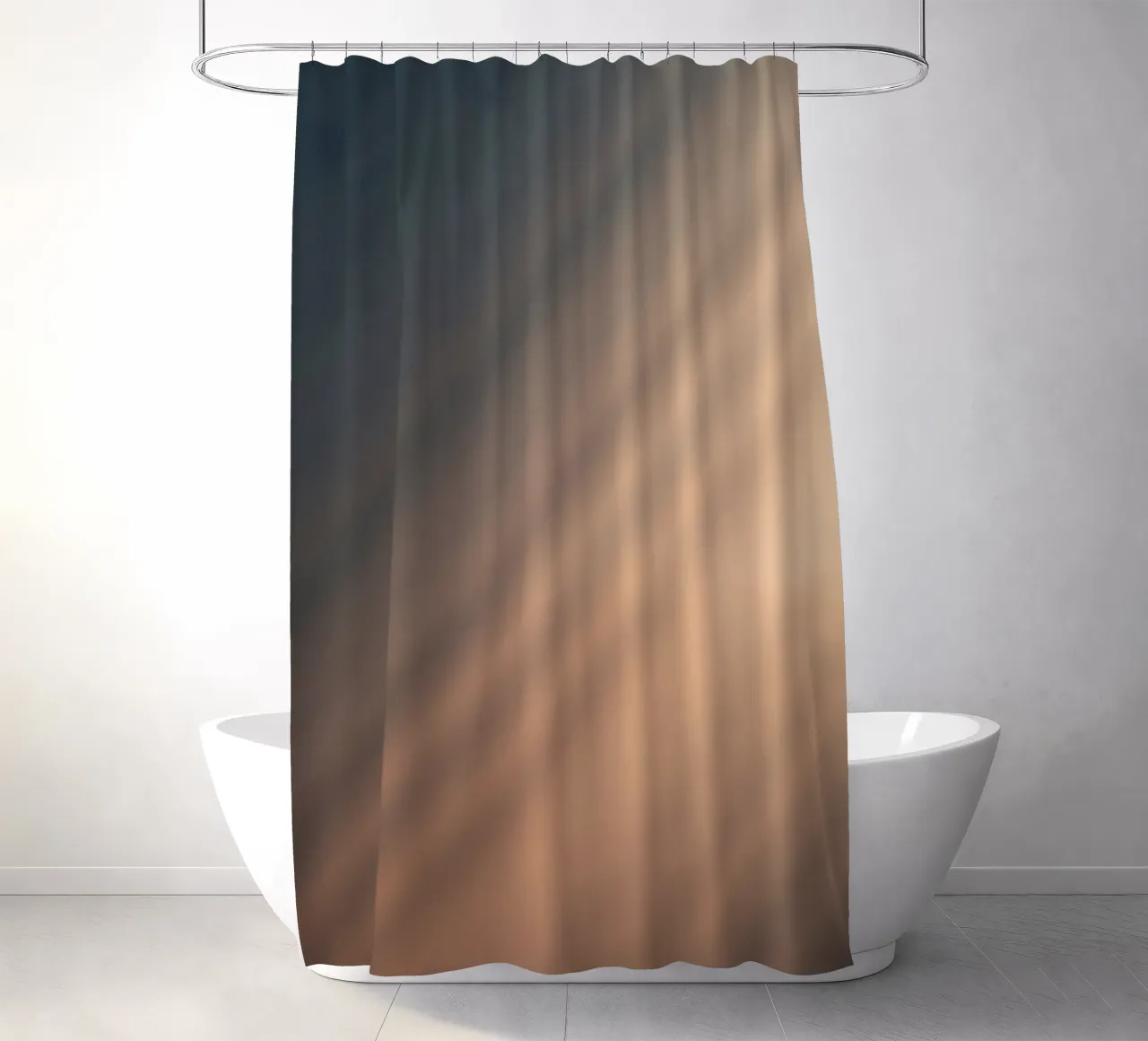 Fond dégradé doux avec des motifs lumineux abstraits rideau de douche de DesignDoodle