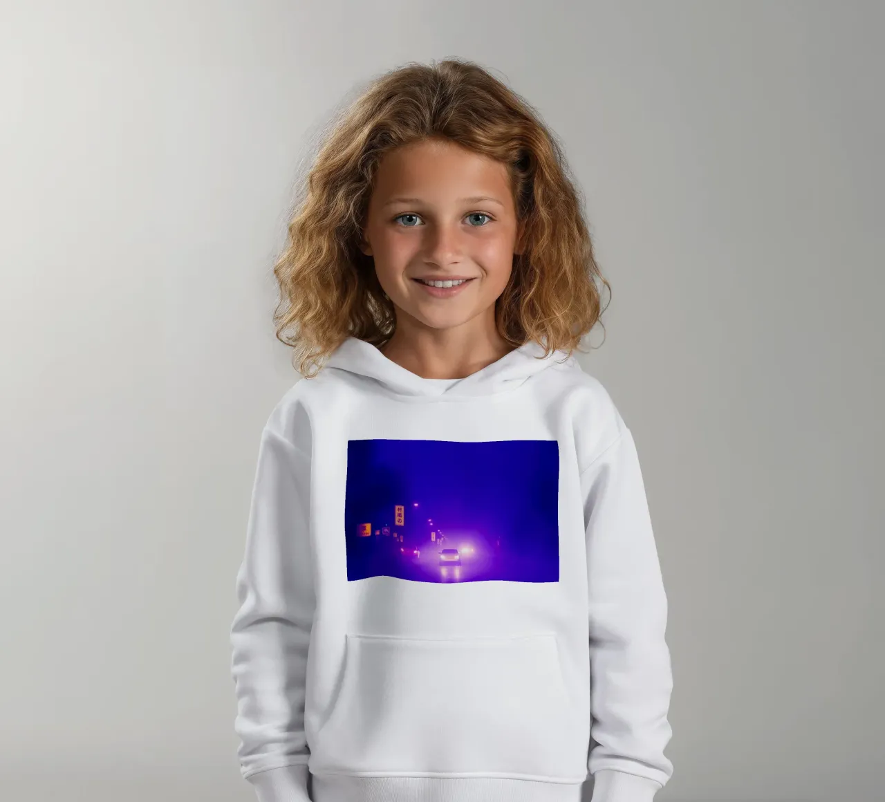 Vibrante astratto con luci sfocate ambiente nebbioso felpa bambino con cappuccio da DesignDoodle
