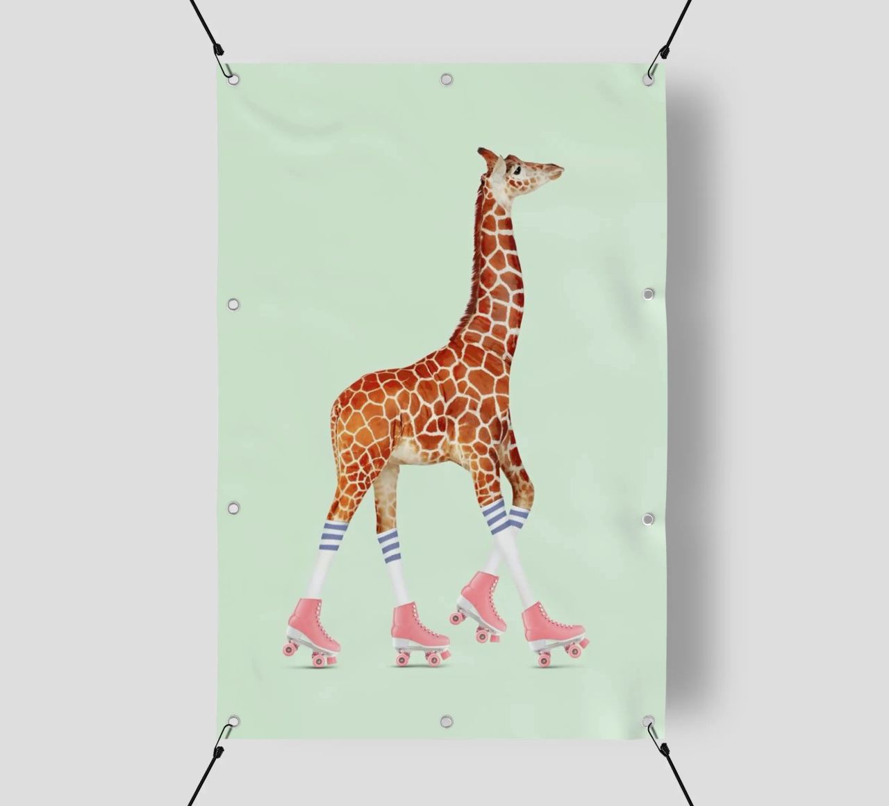 Rollerskating Giraffe telo in pvc da Jonas Loose