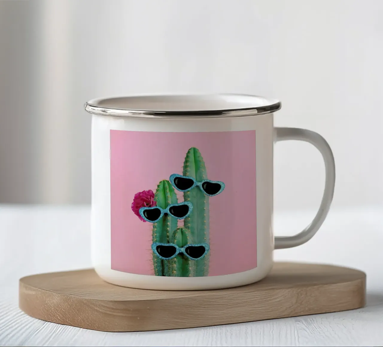 Cactus Sunglasses tazza in smalto da Juj Winn