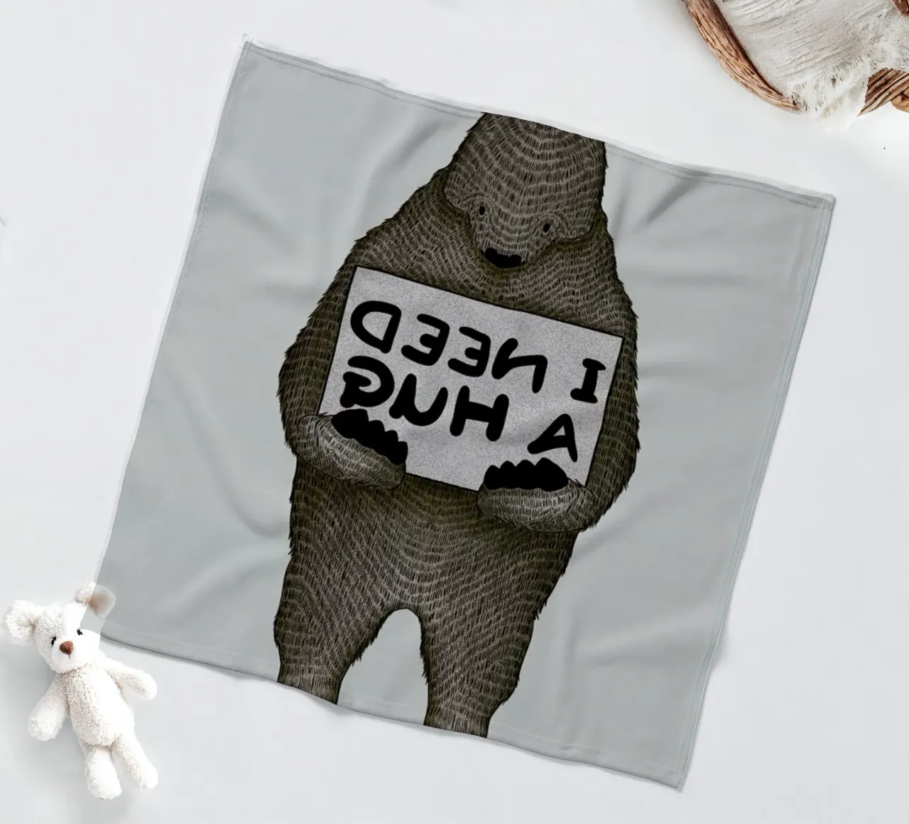 I Need a Hug coperta in pile da Tobe Fonseca