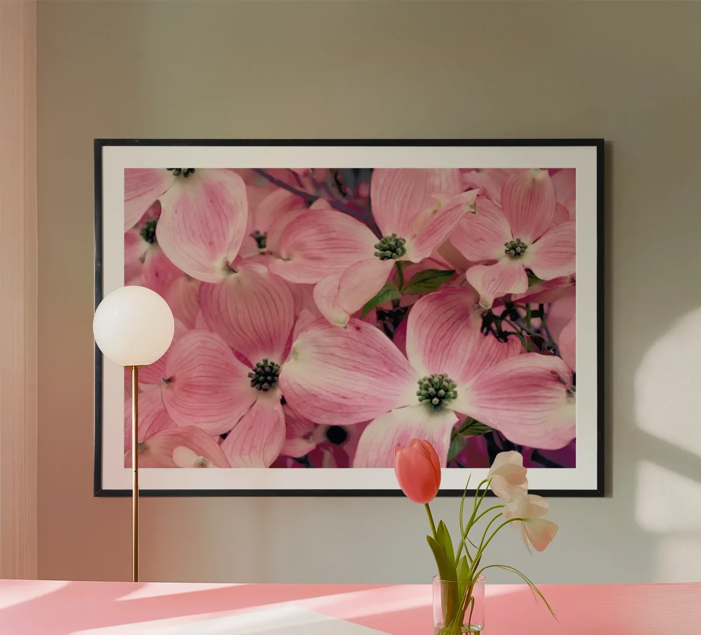 Pink poster van Robin Delean